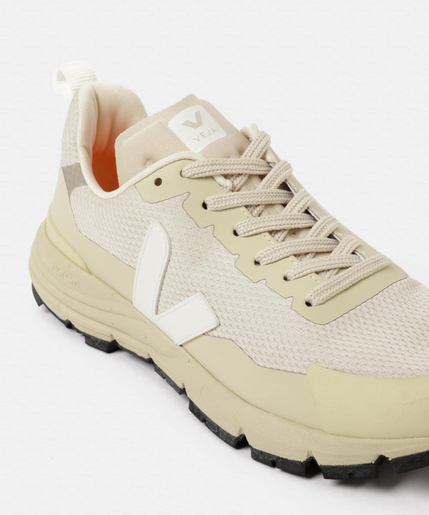 veja　DEKKAN-23 NATURAL 37