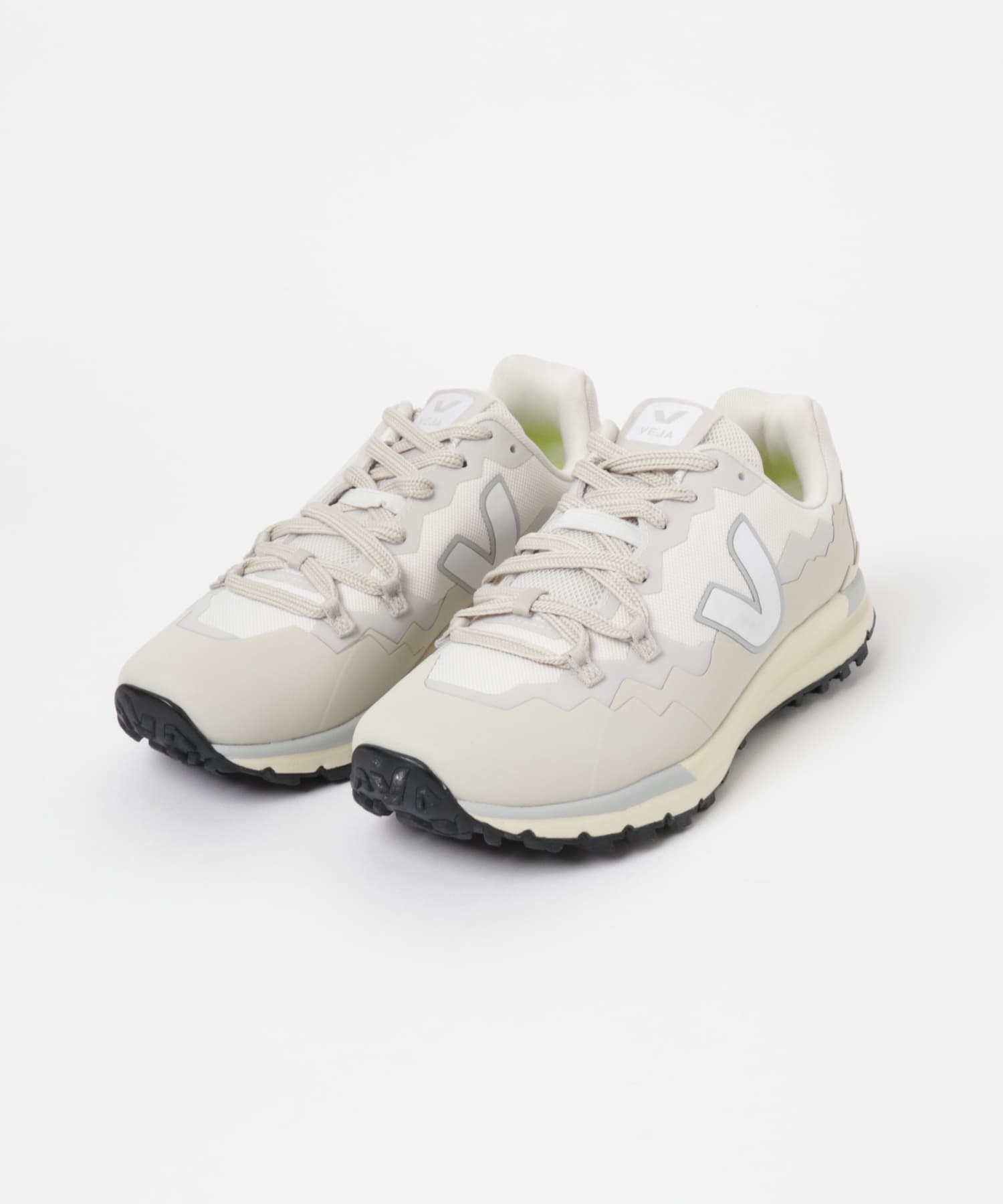 veja　FITZ ROY GRAVEL WHITE WHITE 37