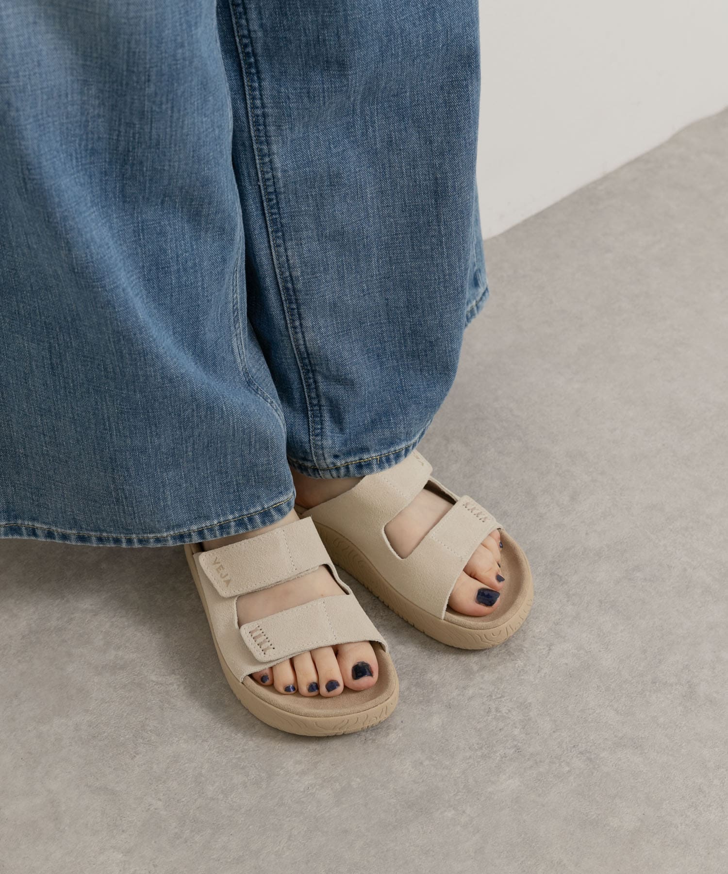 veja　ETNA-PIERRE ALMOND PIERRE 37