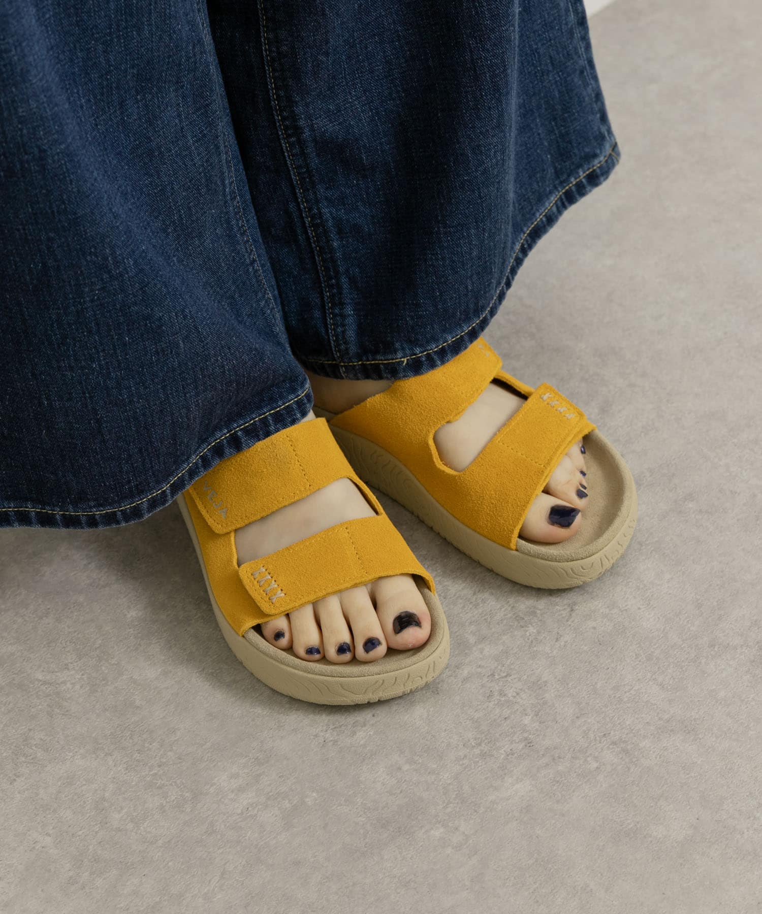 veja　ETNA-SAFRAN ALMOND