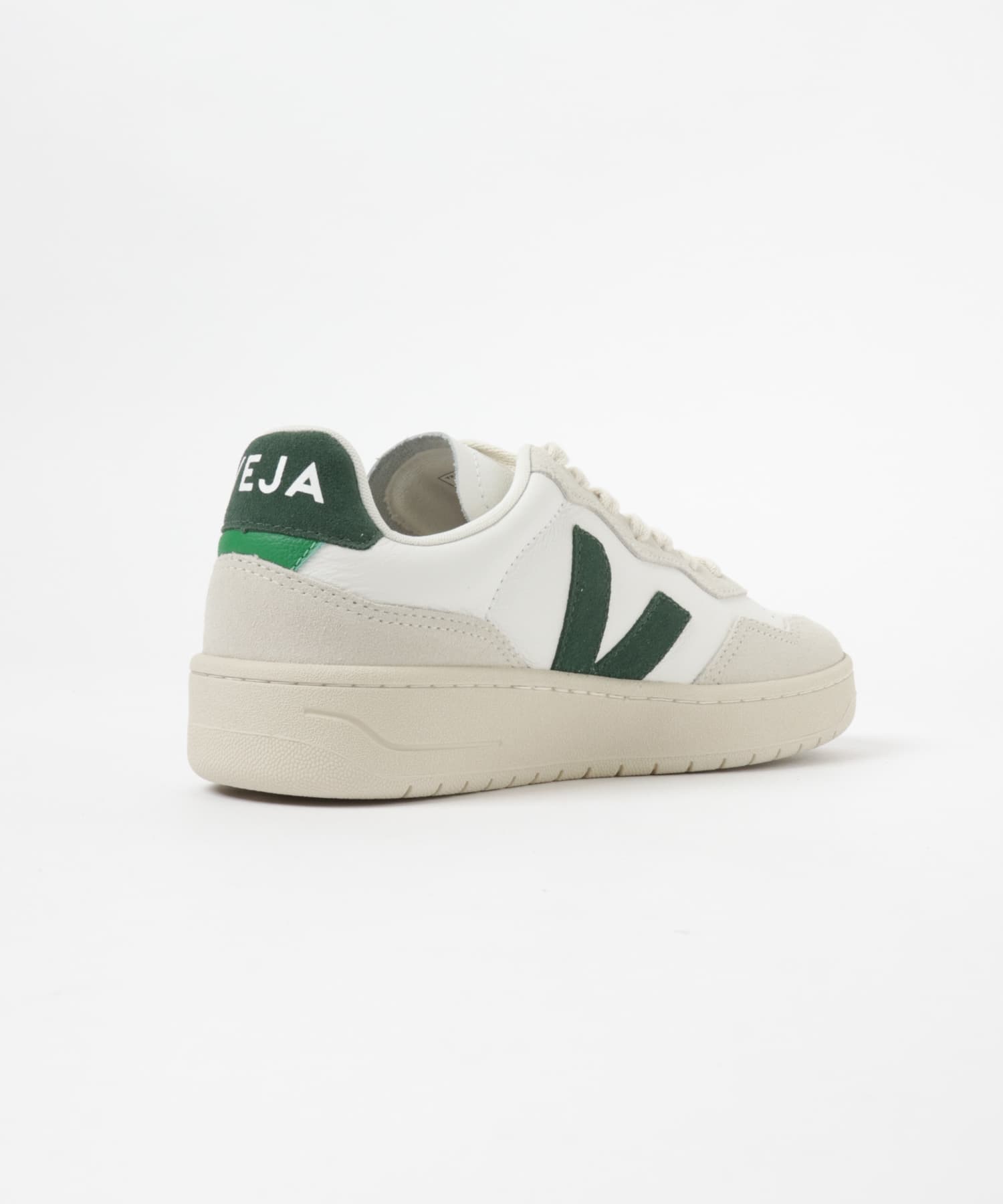veja　V90-WHITE CYPRUS CYPRUS 37