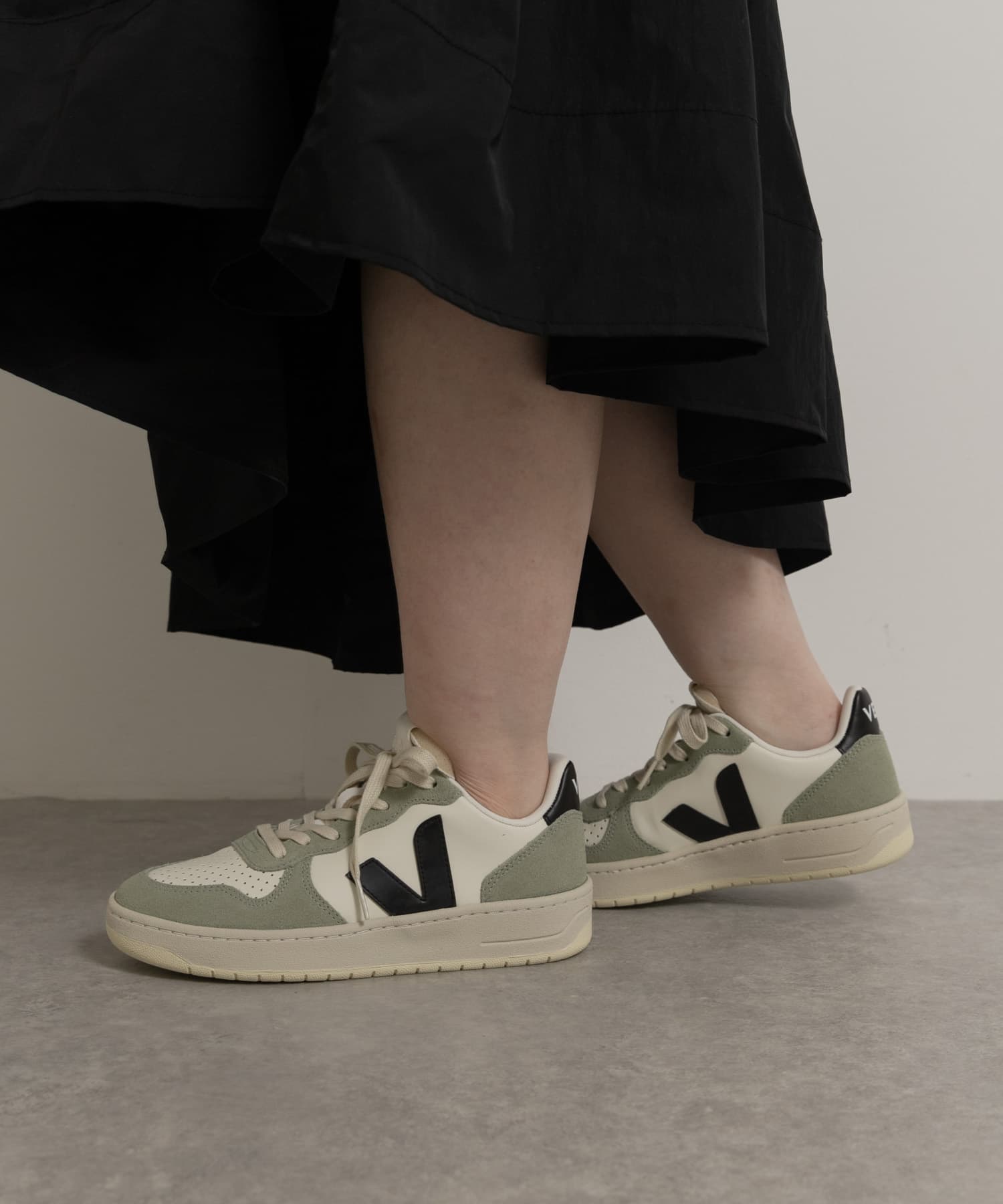 veja　V 10-BLACK CRAY-WOMEN CRAY 37