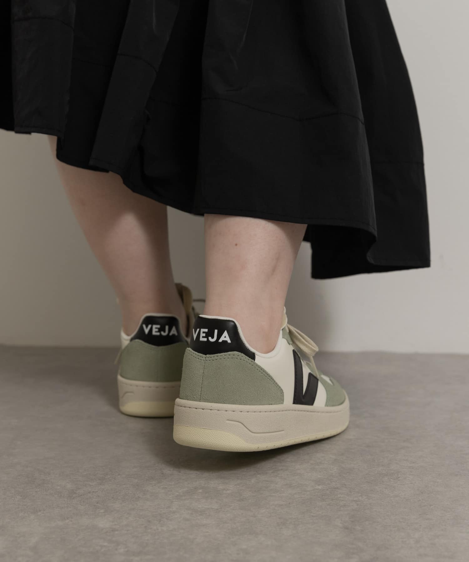 veja　V 10-BLACK CRAY-WOMEN CRAY 37