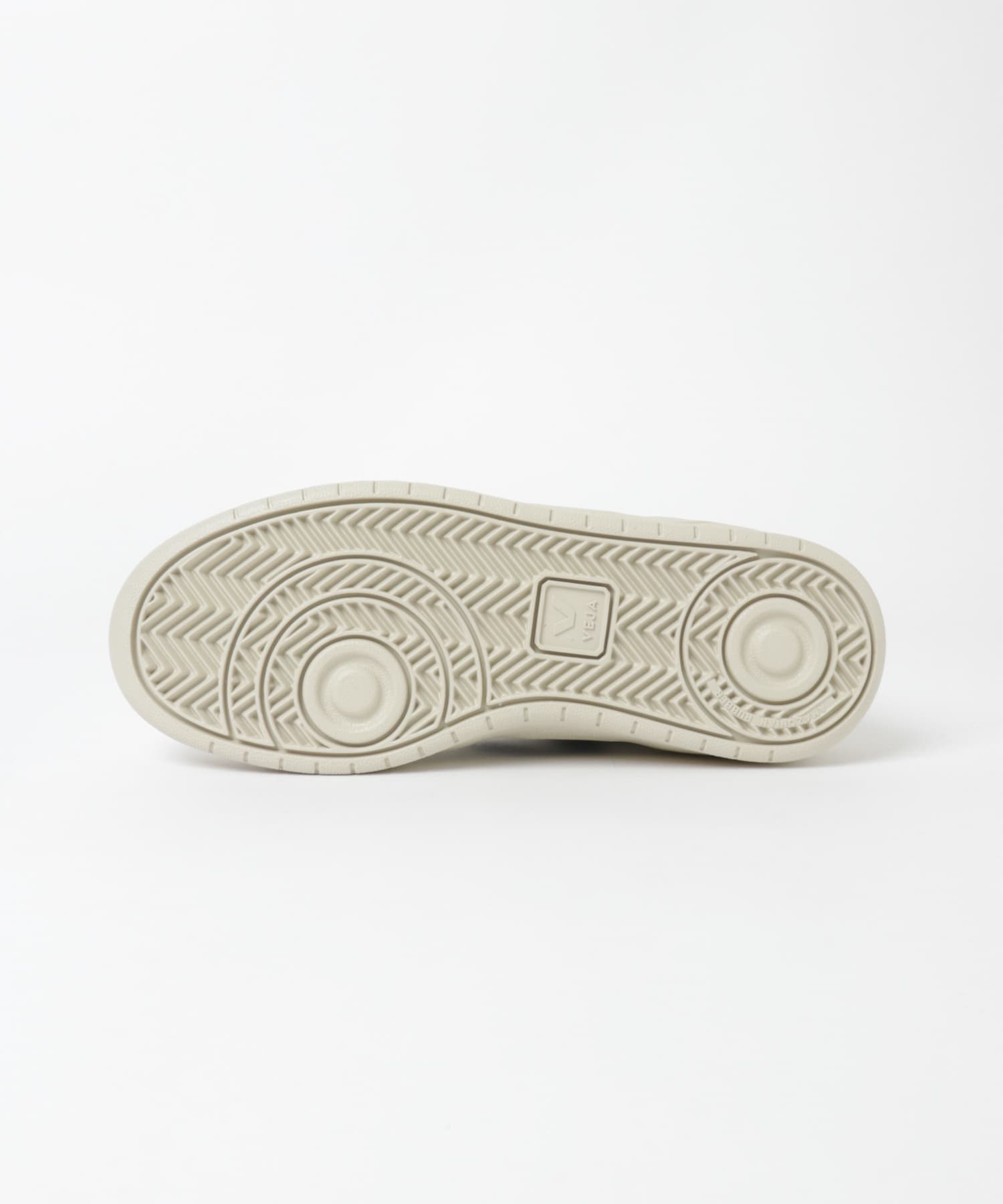 veja　V10-WHITE BLACK BLACK 37