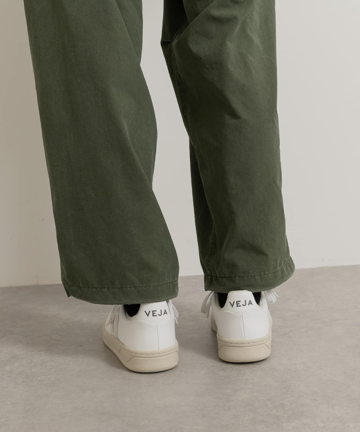 veja　V-10 FULL WHITE WHITE 37