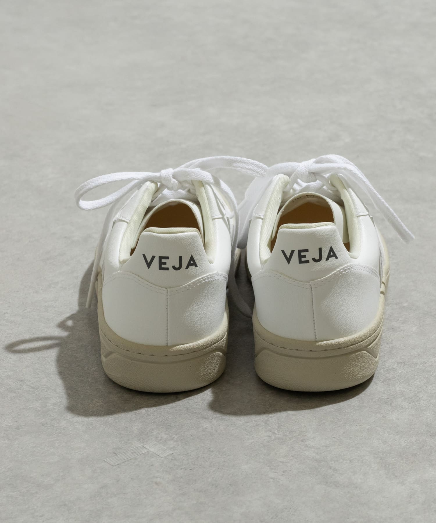 veja　V-10 FULL WHITE WHITE 37