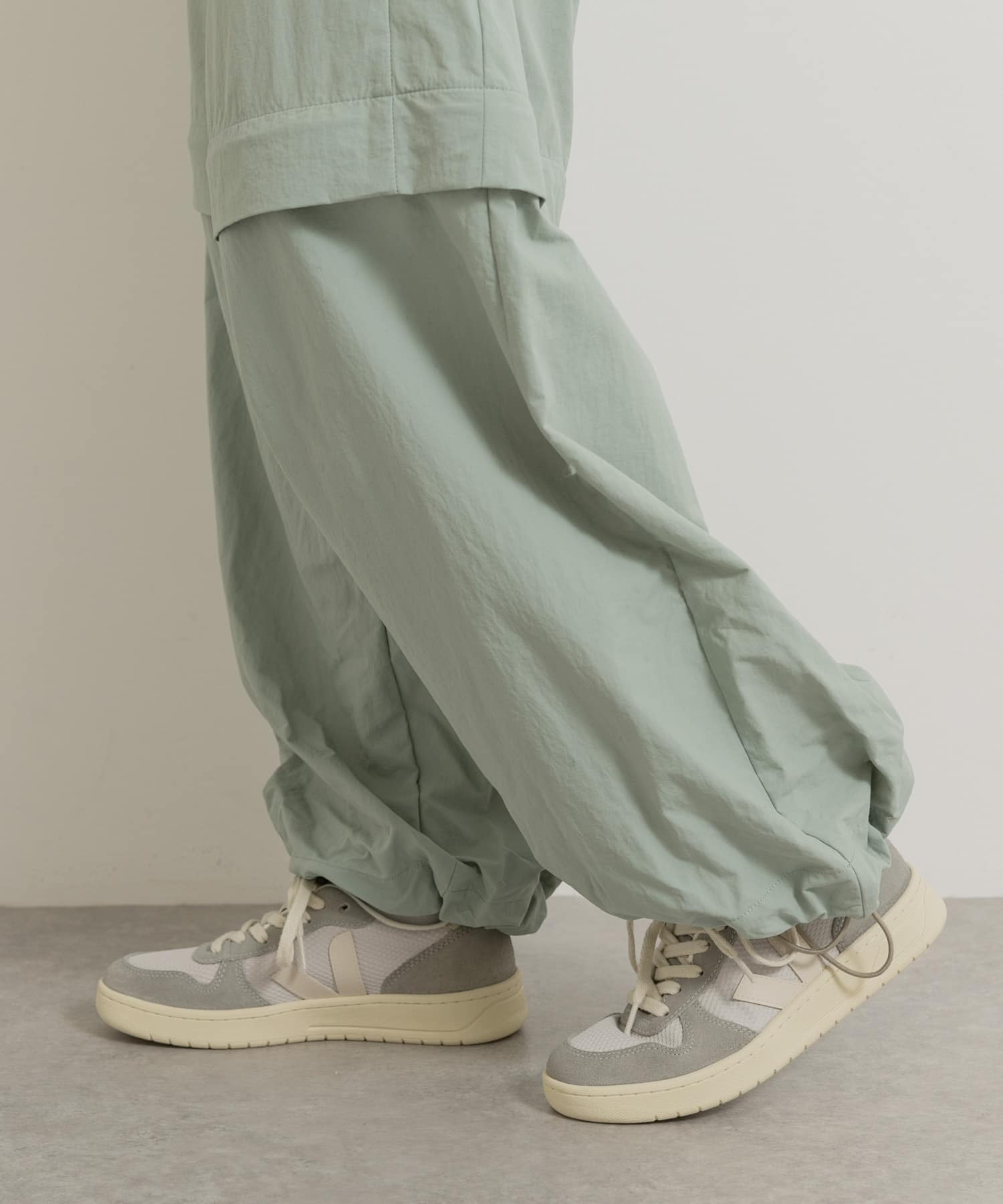 veja　V10-GREY PIERRE GREY 37