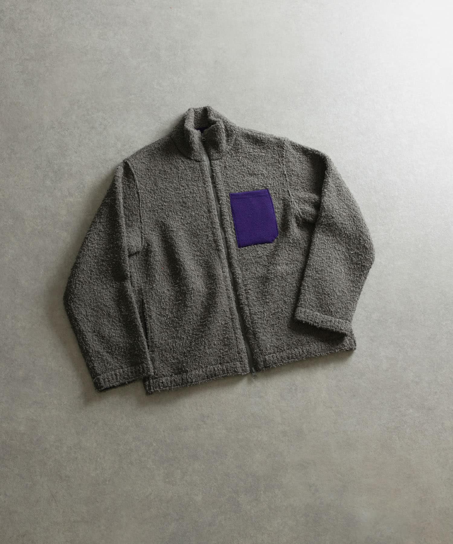 12GRAY