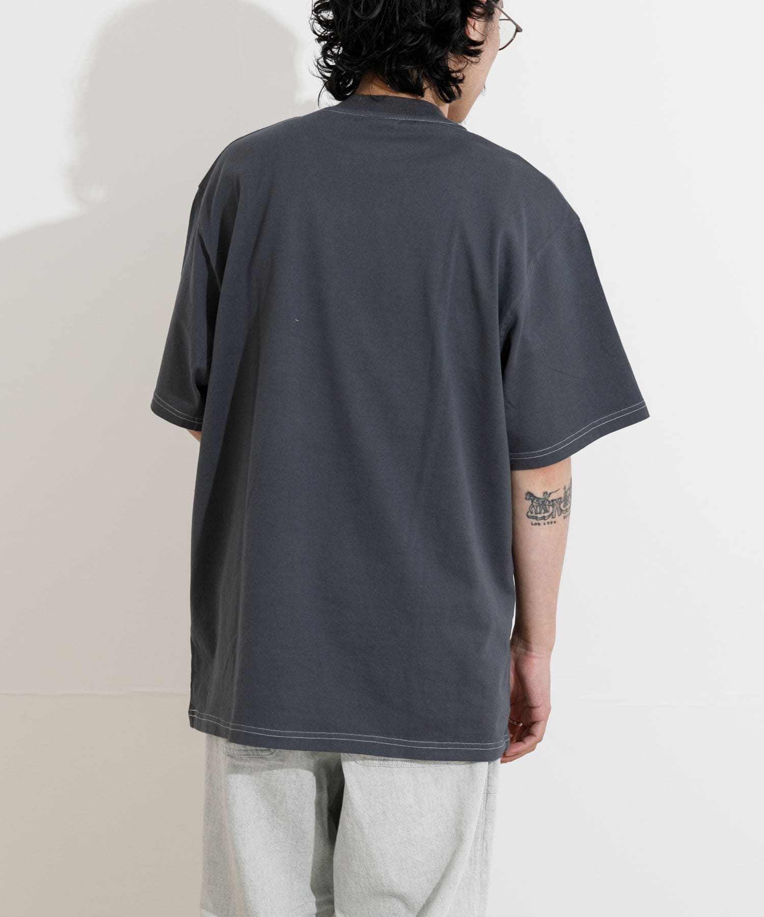 13D.GREY