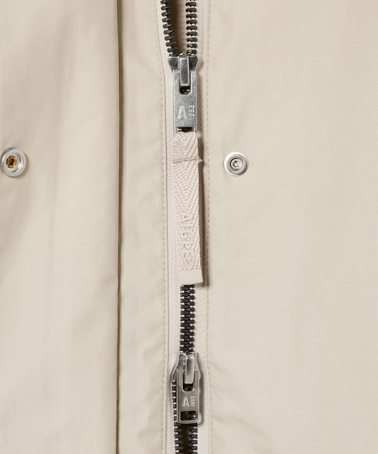 AIGLE　ゴアテックス フィッシュテールフーデッドジャケット BEIGE 36