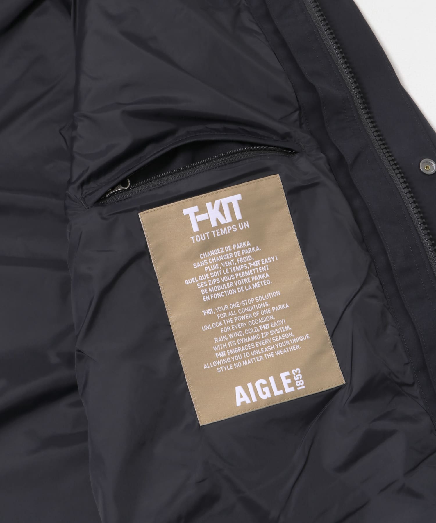 AIGLE　ゴアテックス フーデッドジャケット NOIR M