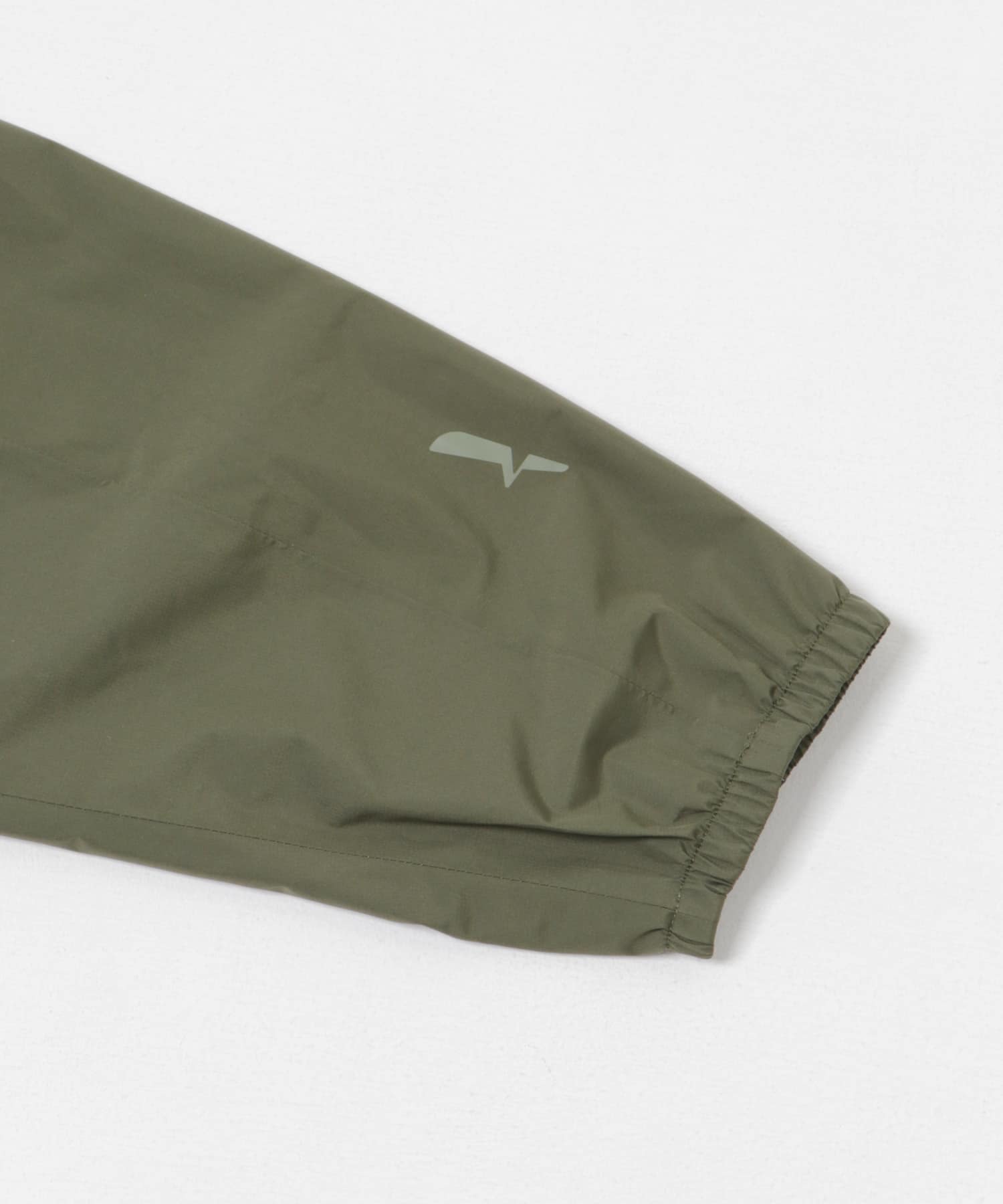 AIGLE　透湿防水 レインパック フーデッドジャケット AVOCAT S