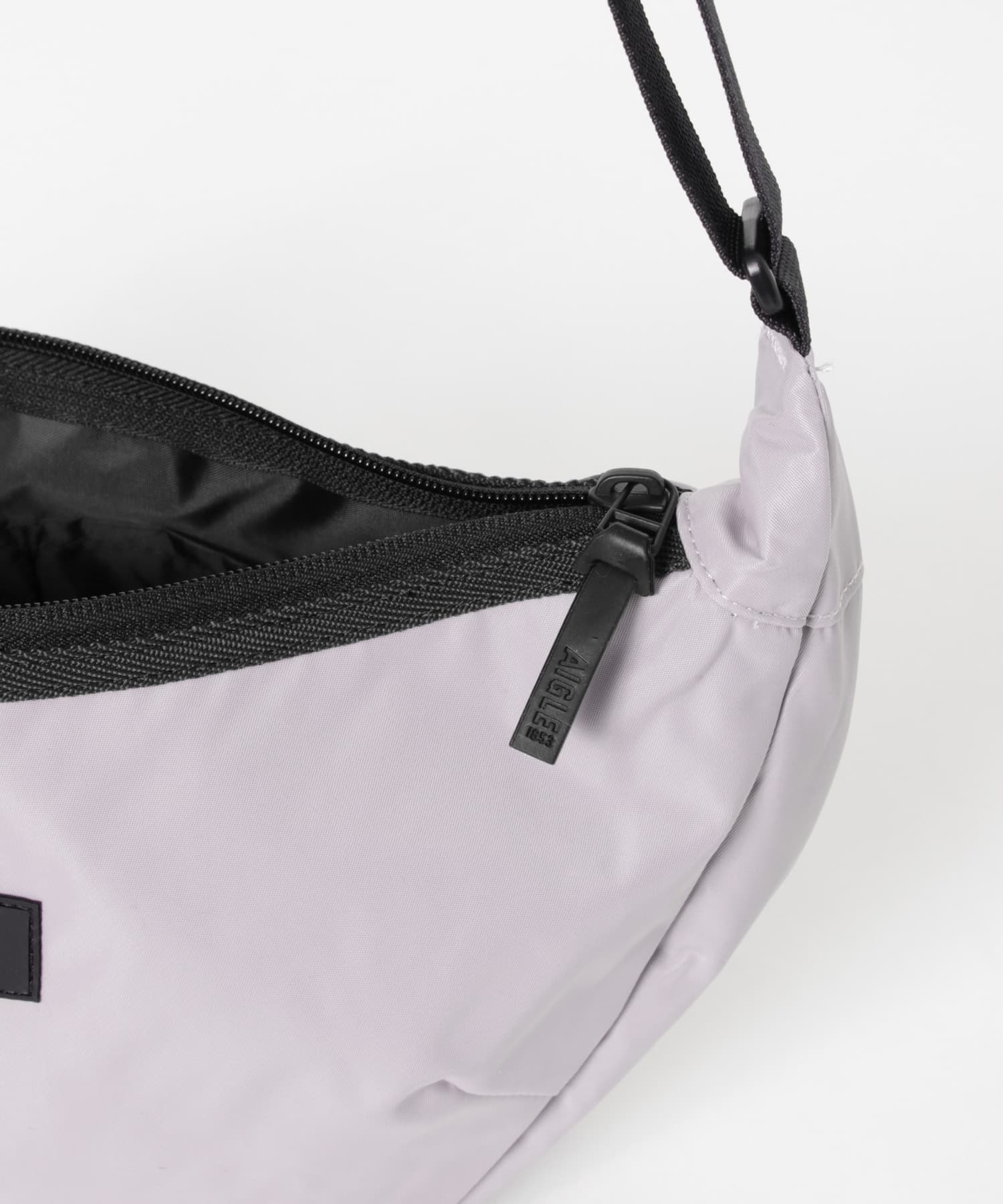 AIGLE　ネイバーフッド バナナバッグ D.LILAS one