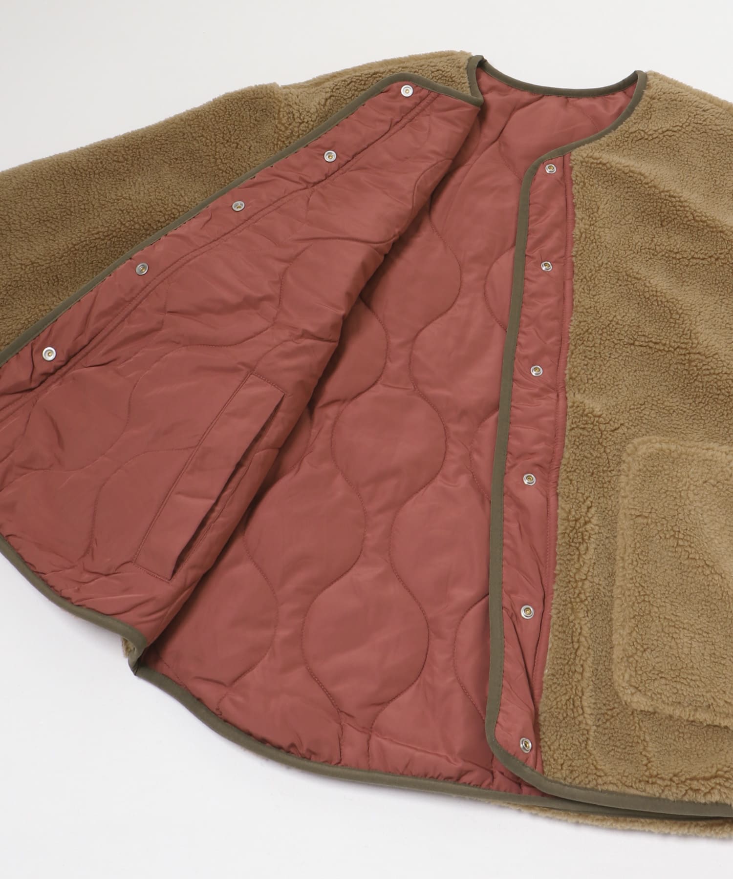AIGLE　リバーシブル シェルパフリース TAUPE S