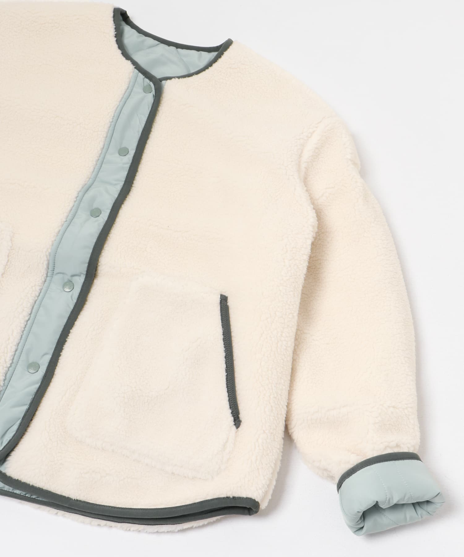 AIGLE　リバーシブル シェルパフリース CELADON S