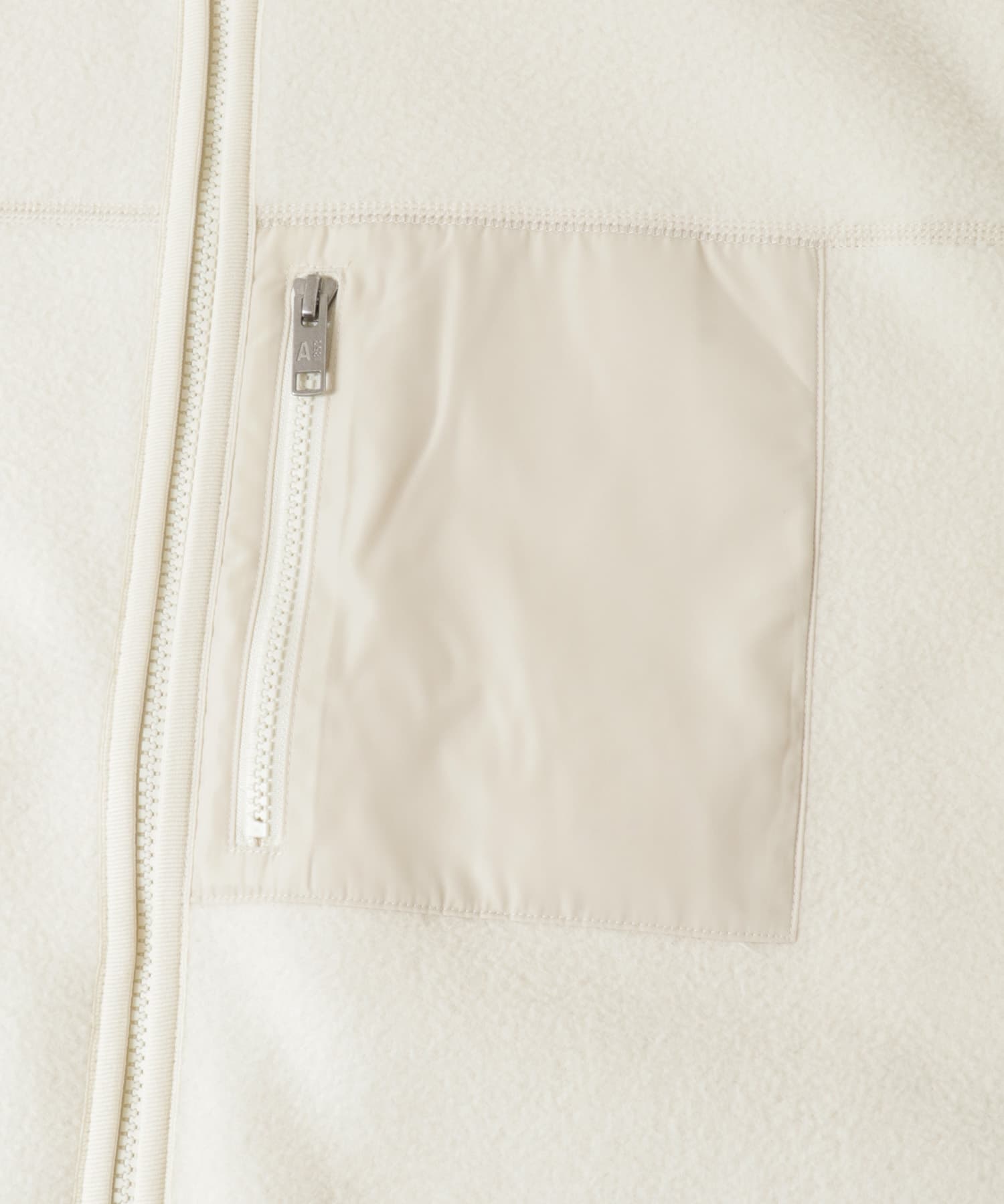 AIGLE　ジップアップ シェルパフリース T-KIT DOVE M