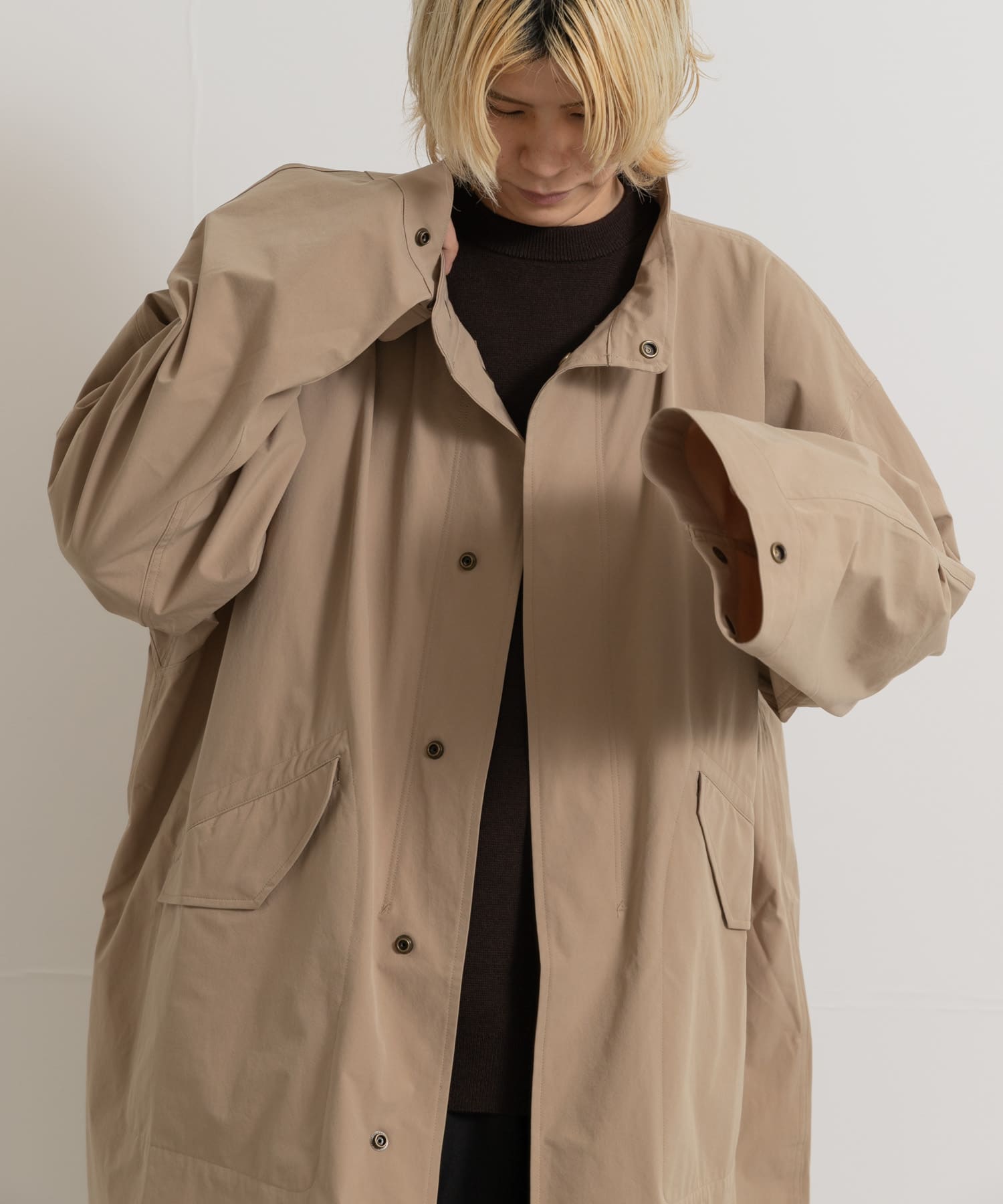 beige