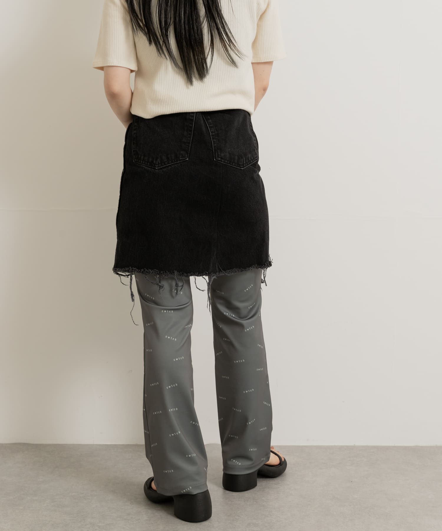 身長：156cm サイズ：26