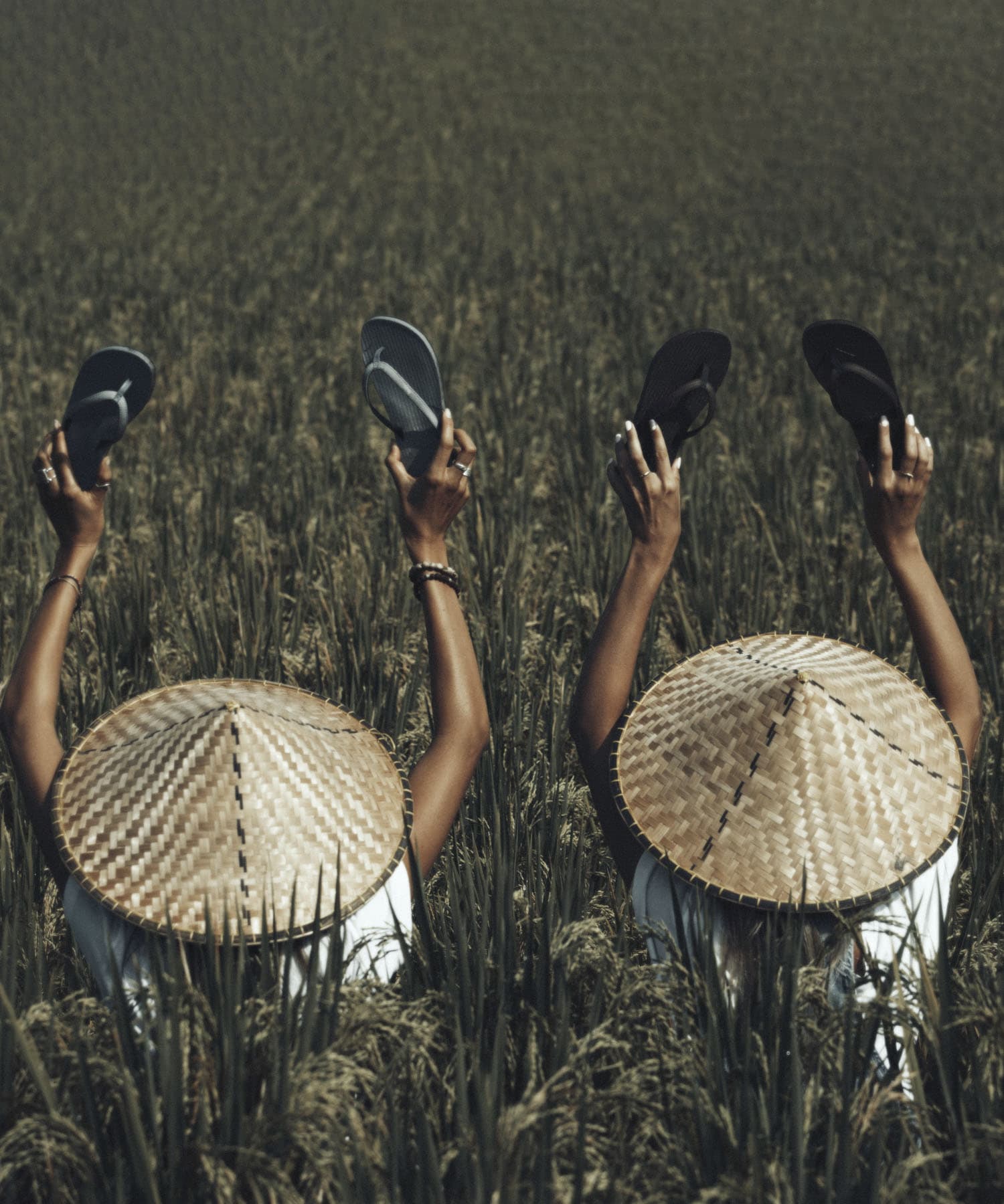 indosole　ESSNTLS FLIP FLOPS Women Leaf S