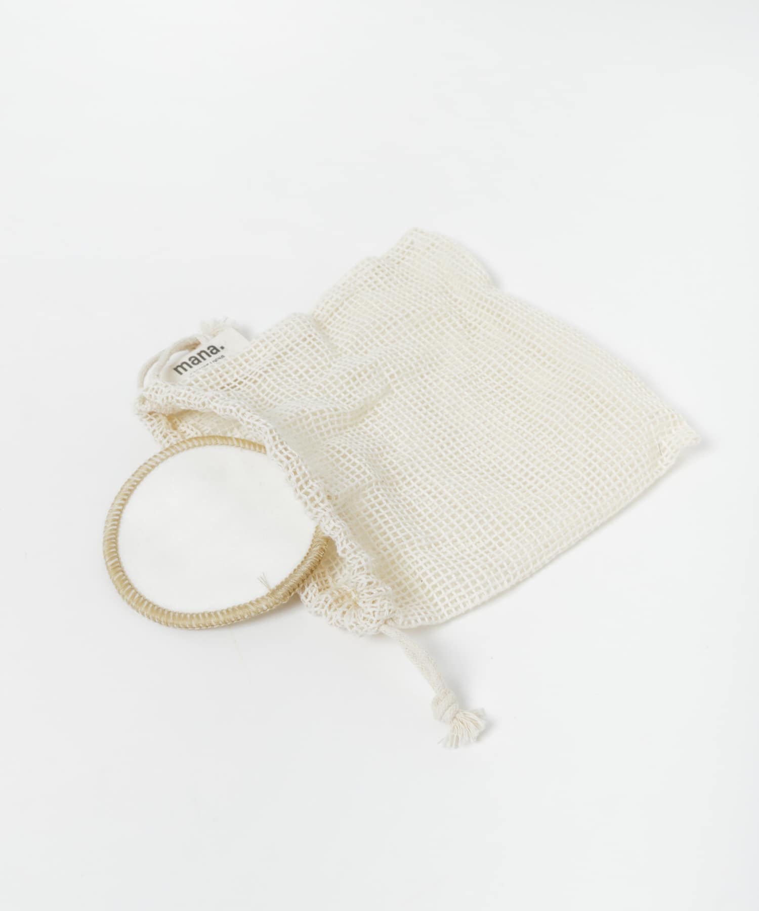 mana. ORGANIC LIVING　バンブーコットンパッド10枚セット natural -