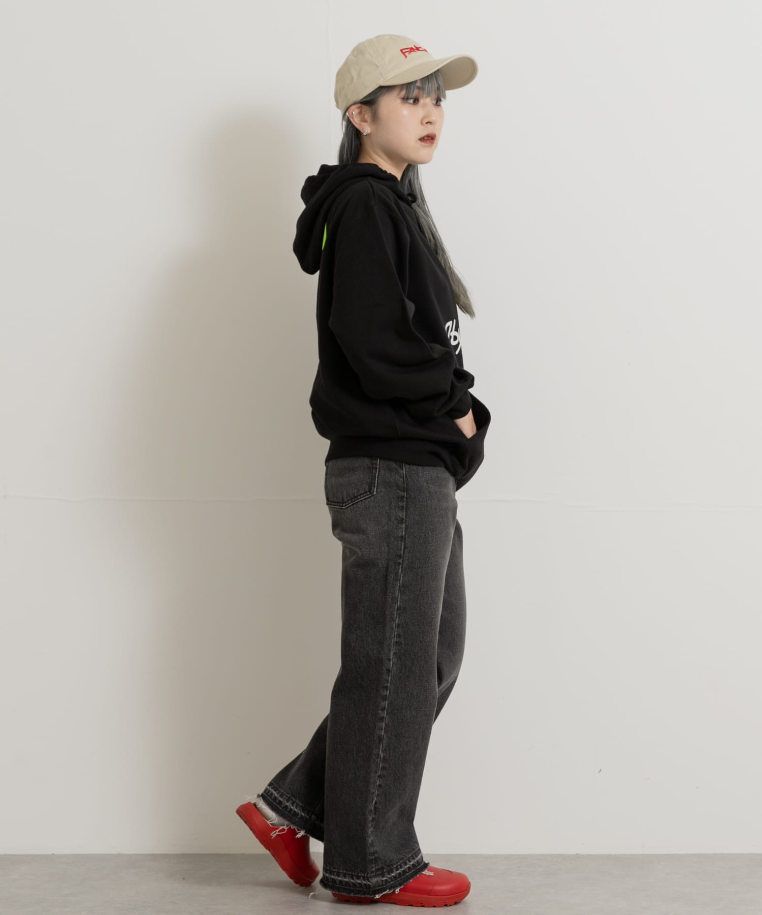 身長：156cm サイズ：L