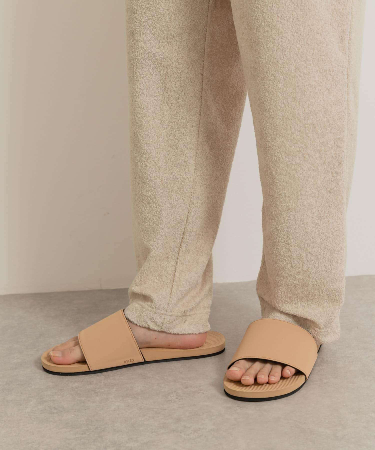 indosole　ESSNTLS SLIDES Men soil light S