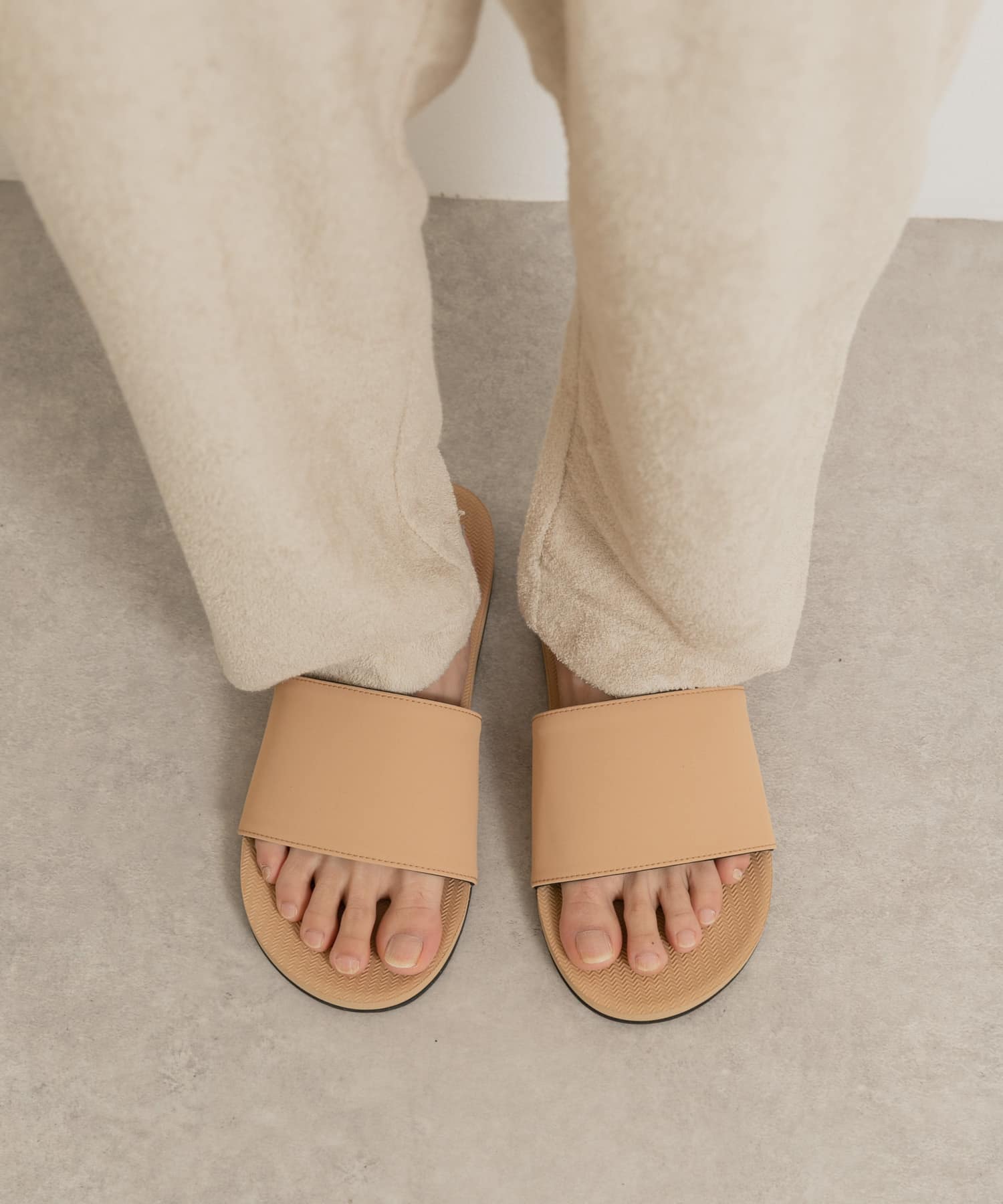 indosole　ESSNTLS SLIDES Men soil light S