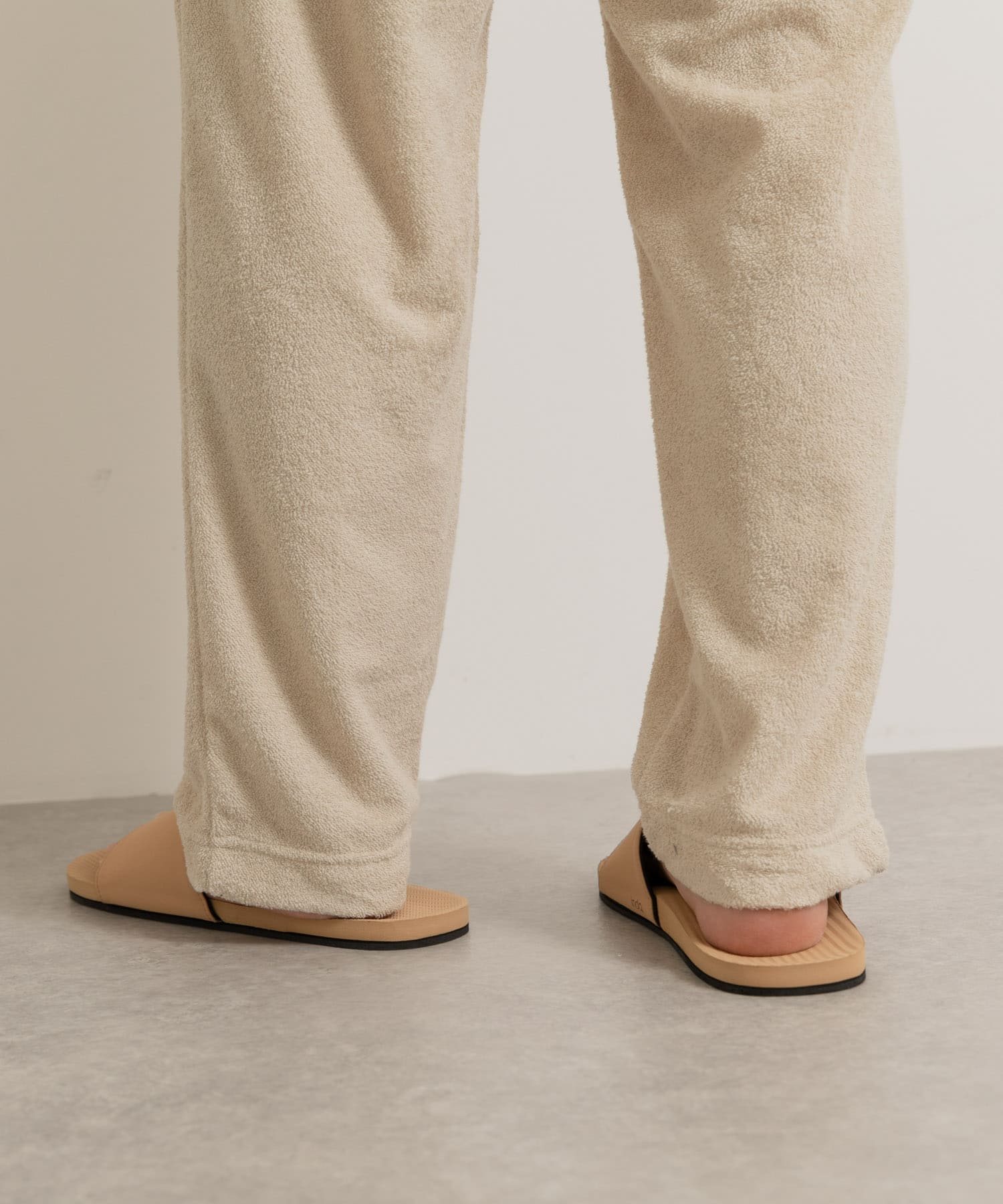 indosole　ESSNTLS SLIDES Men soil light S