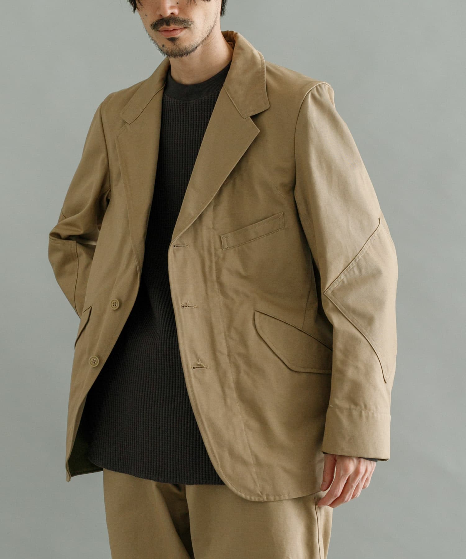 身長：184cm サイズ：48