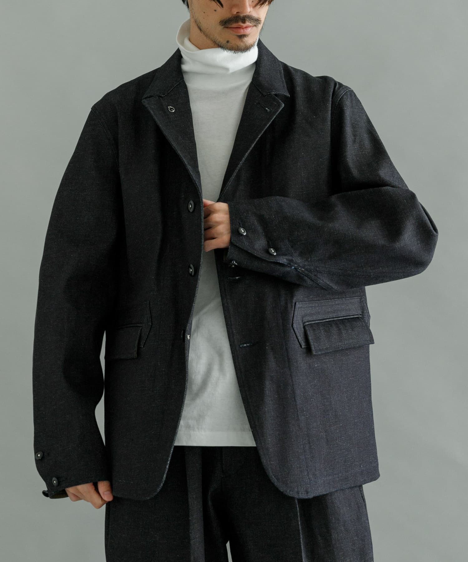 身長：184cm サイズ：48