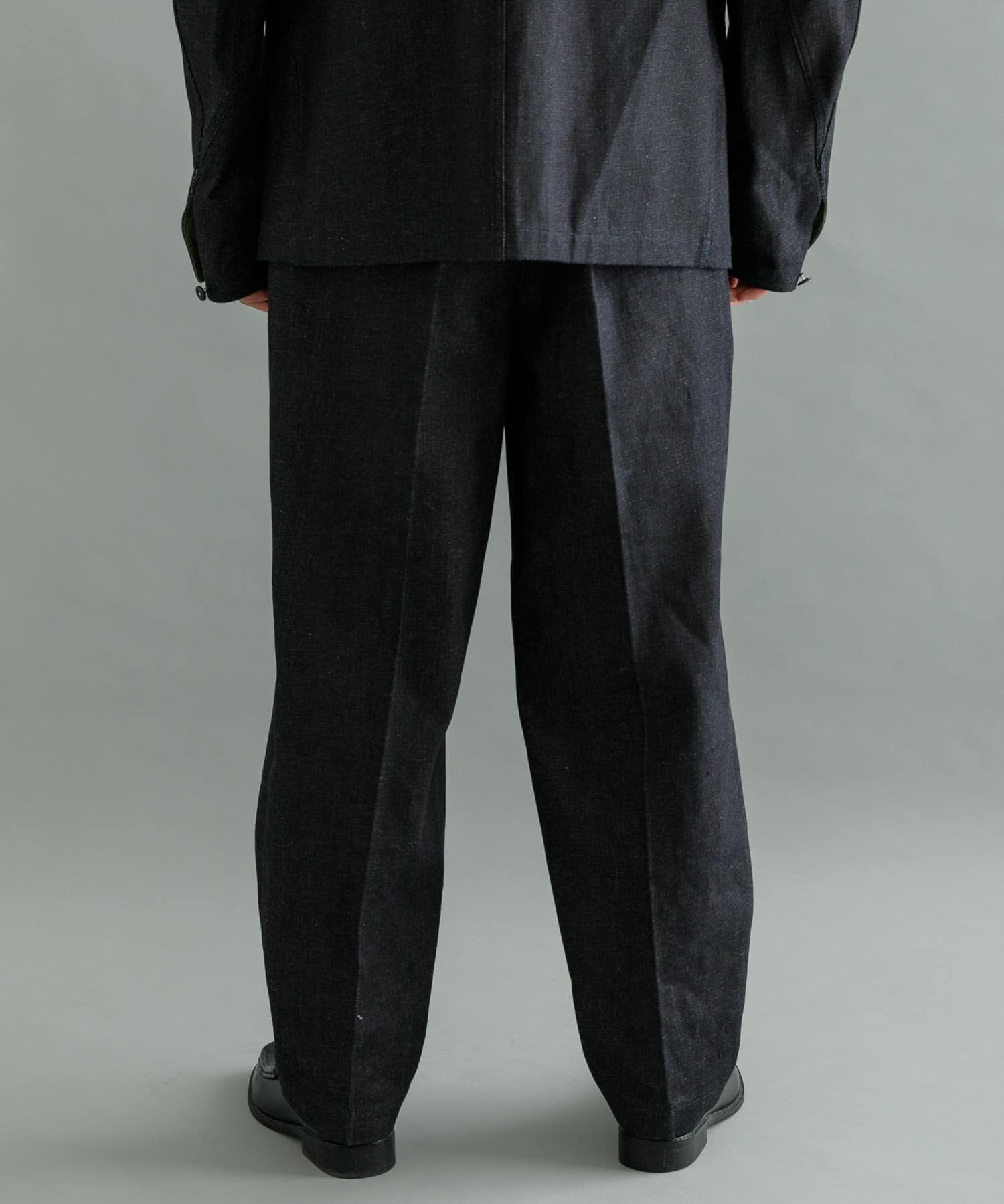 身長：184cm サイズ：48