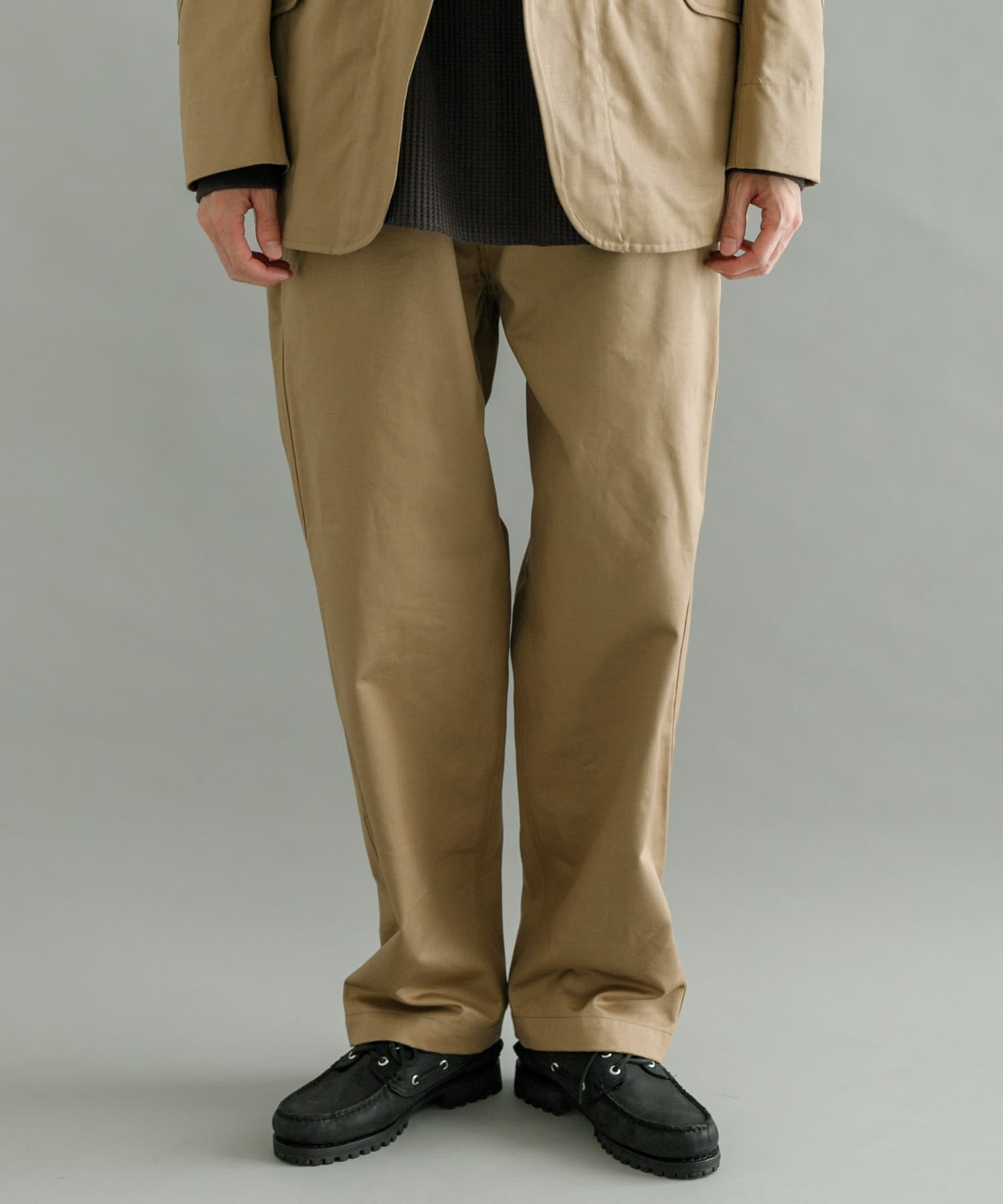 身長：184cm サイズ：48