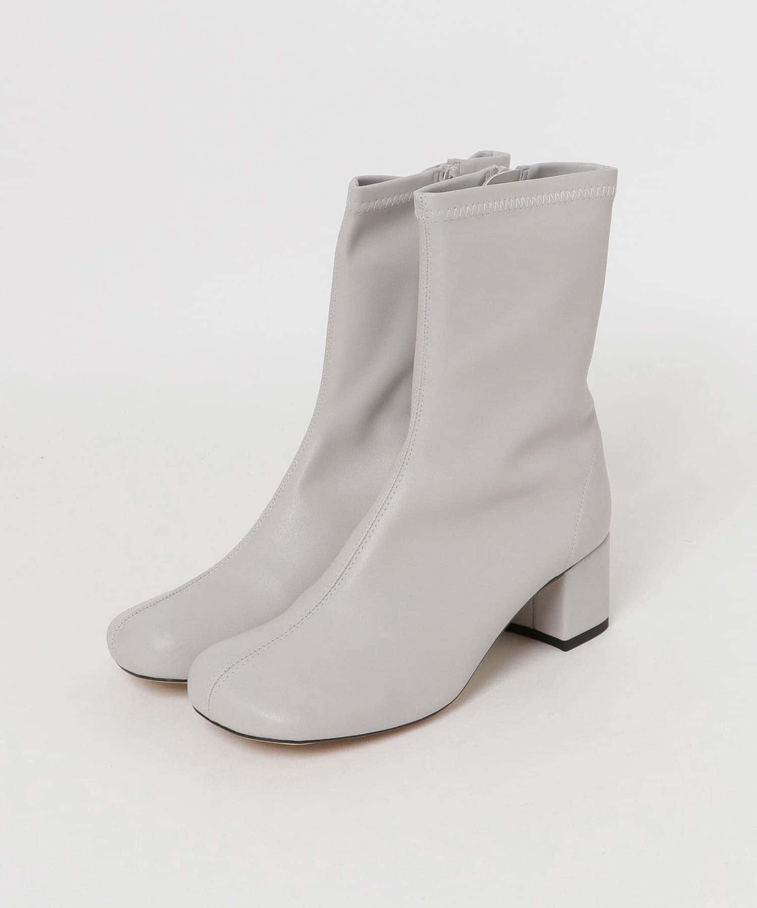 MILLIWM　OBLIQUE CENTERSEAM BOOTS