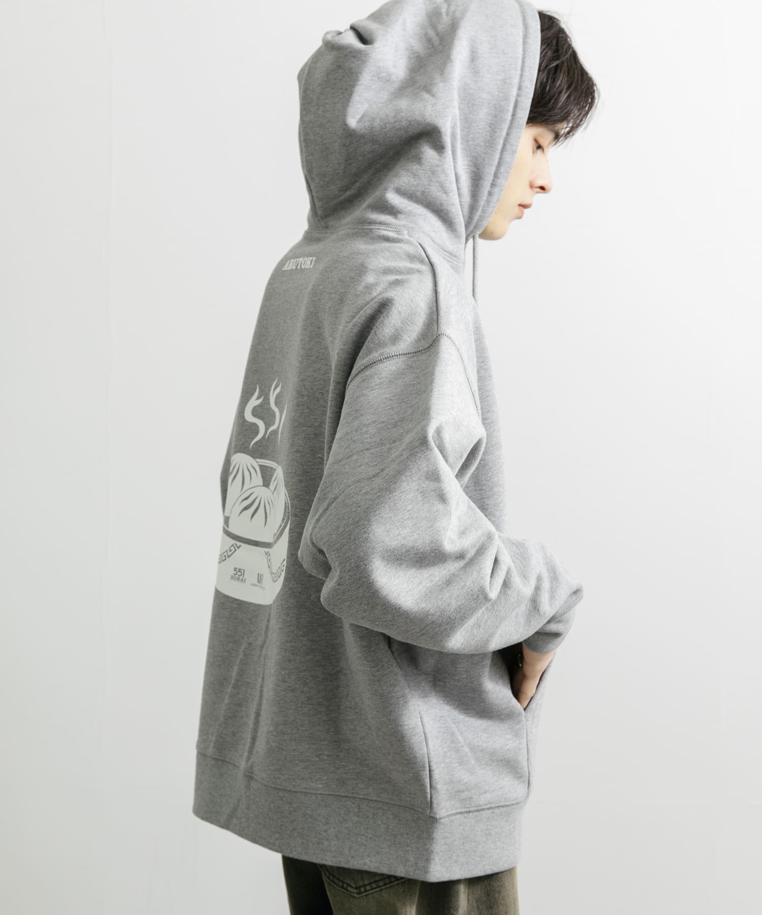 TOP GRAY