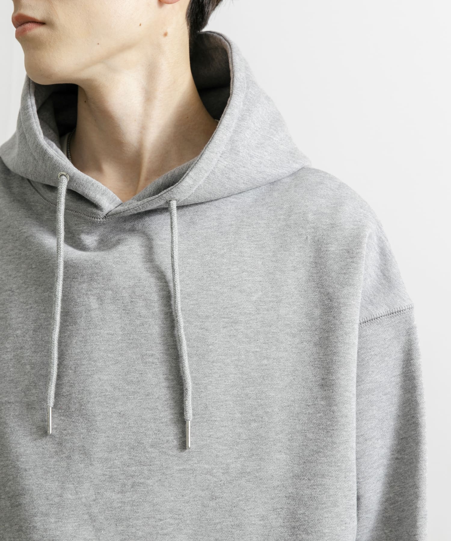 TOP GRAY