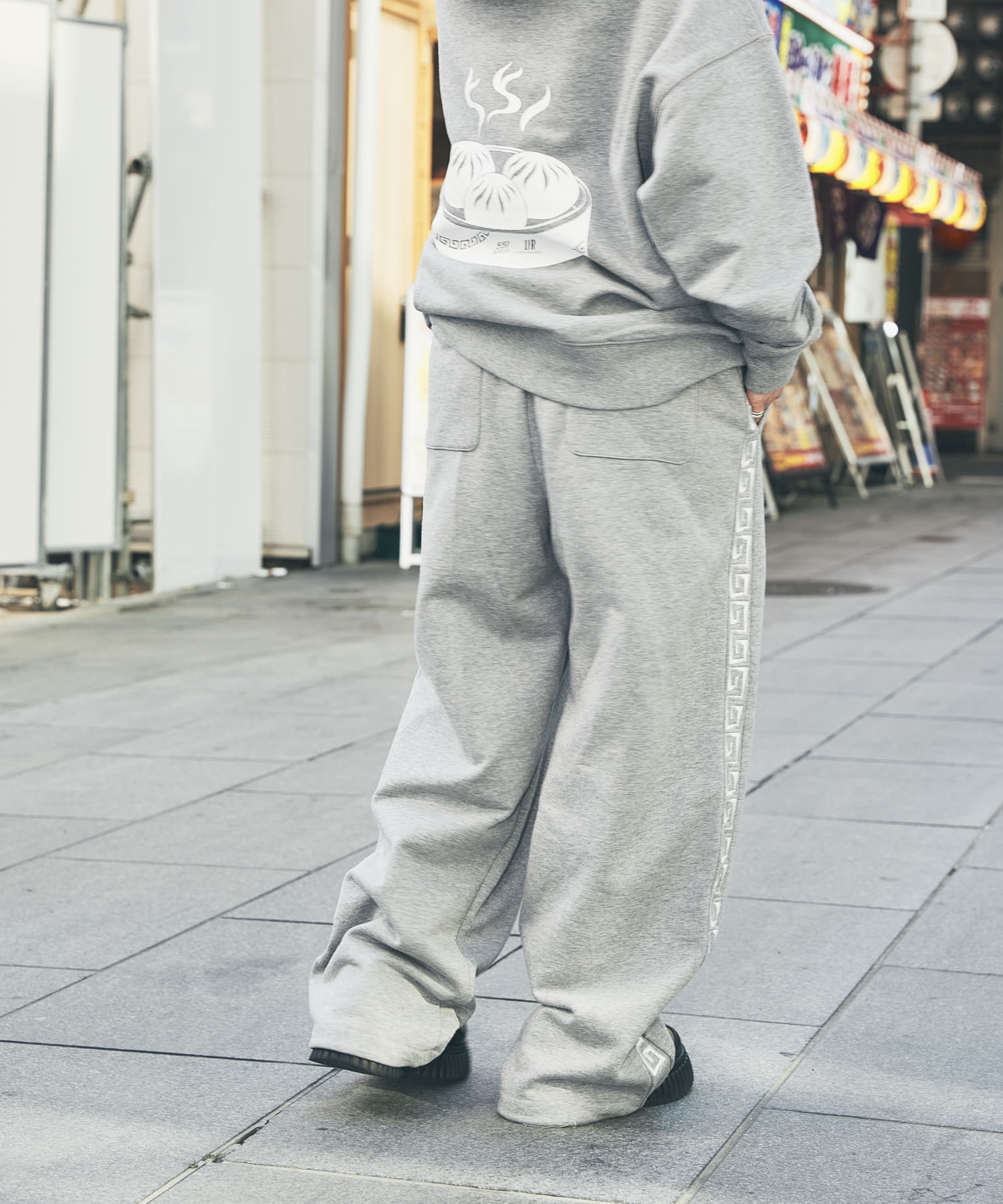 TOP GRAY