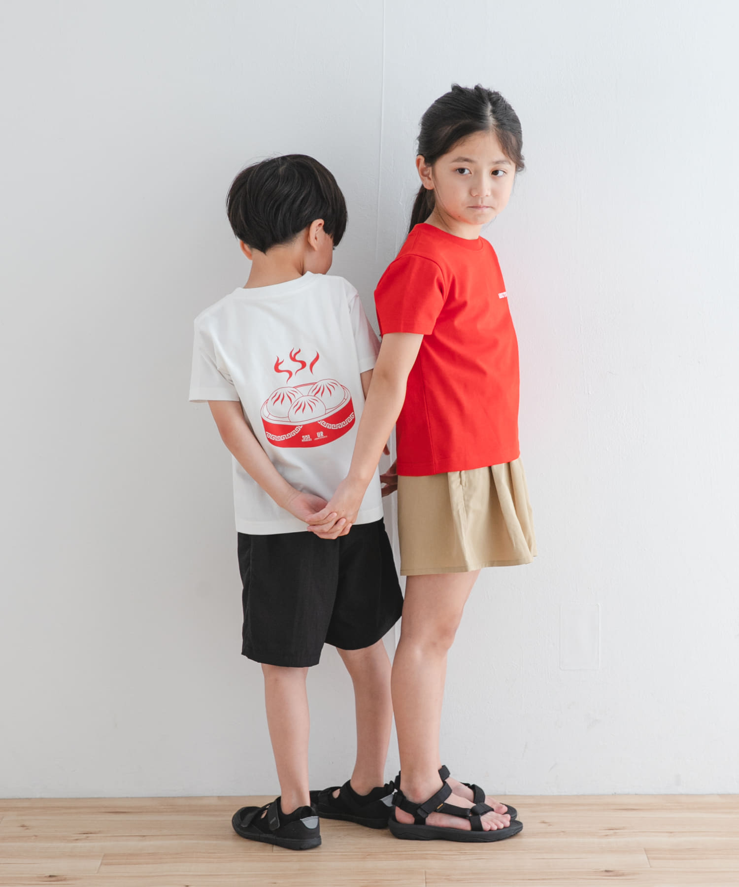 最鏡さぶちゃん　ゴリラのため息　オフィシャルTシャツ　Lサイズセット 黄色と青のトラちゃん お座り / segasworksのオーバーサイズT