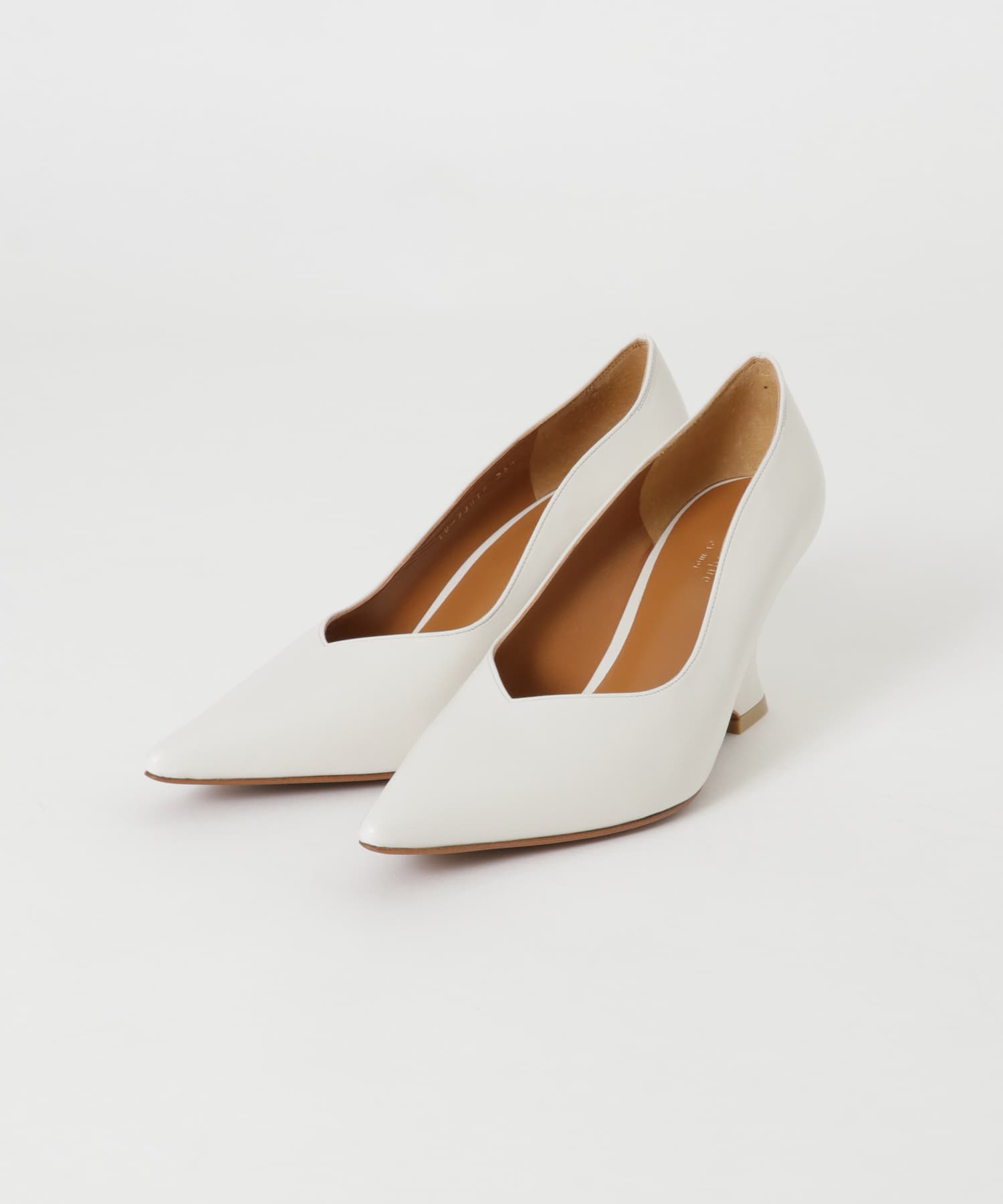 L’unique et moi　Daisy WHITE 22.5