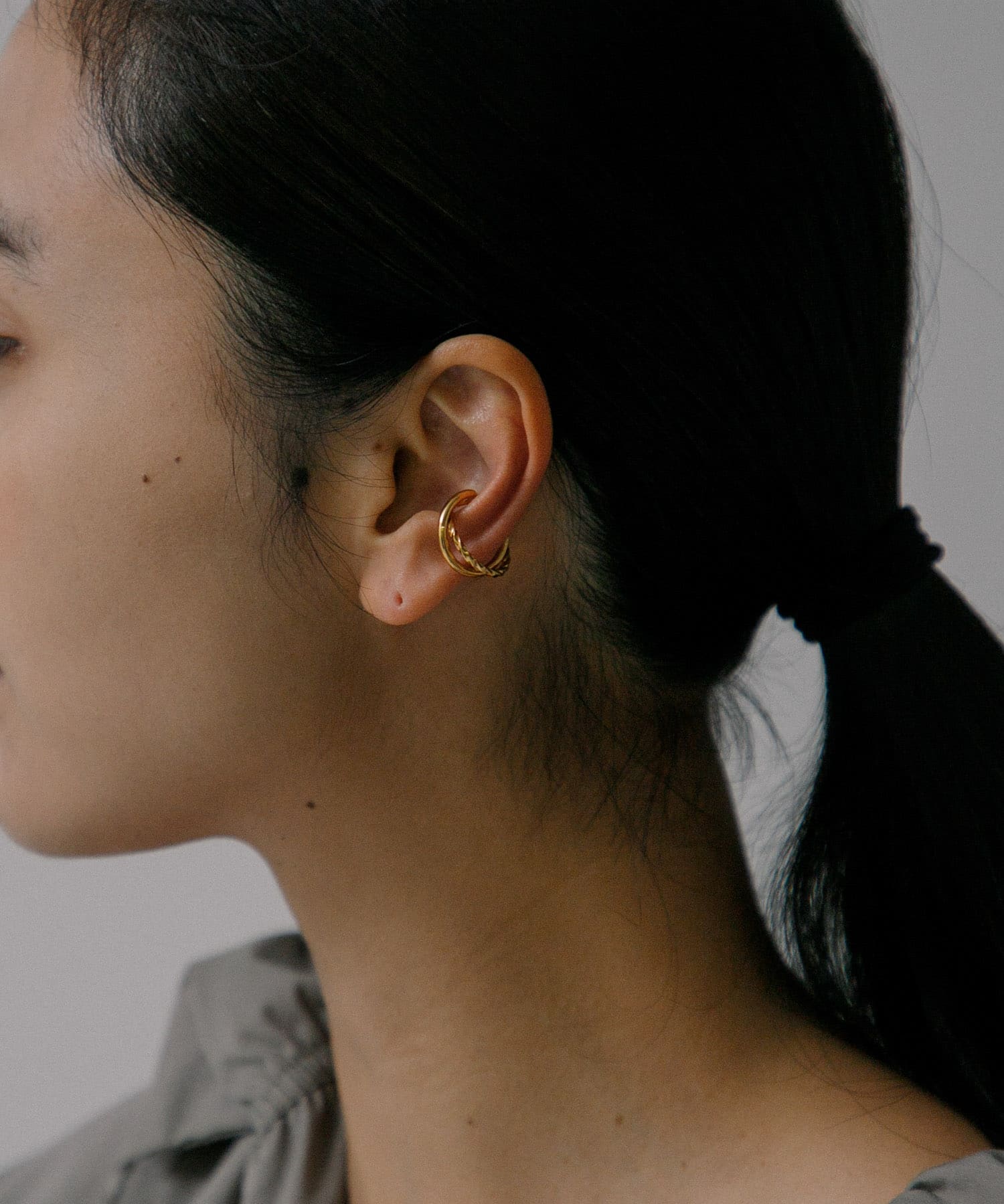 decor『デコール』　Twist cross cuff GOLD -