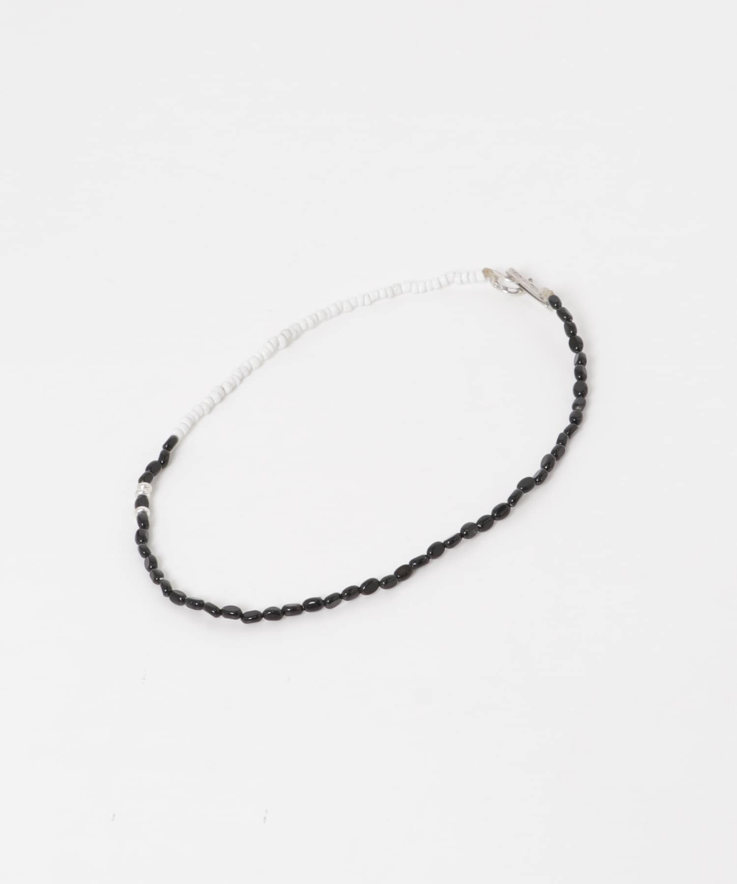 FOLK/N　BlkWht necklace