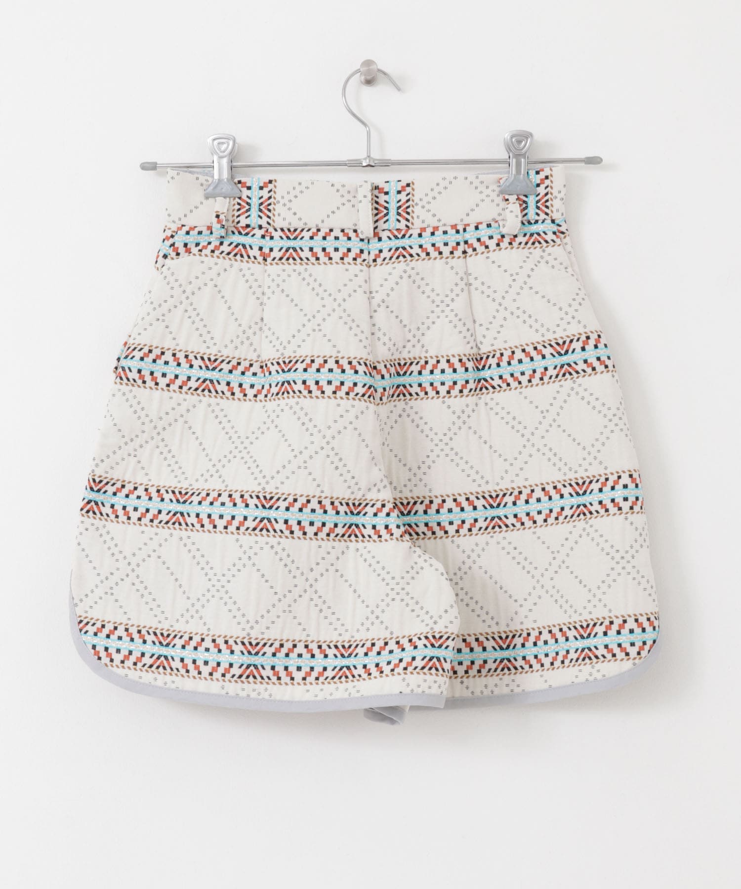 F/CE.　EMBROIDERED SHORT PANTS IVORY S