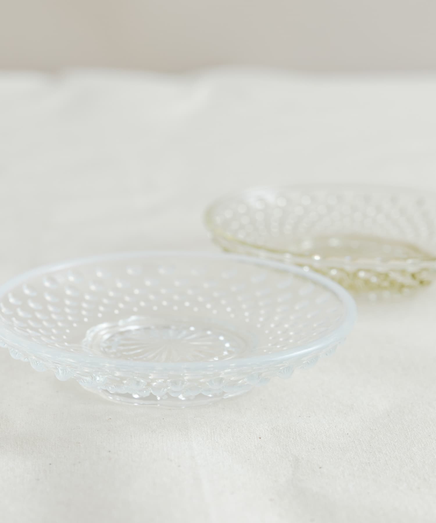 『WEB限定』廣田硝子　あられ豆皿　白色 - -