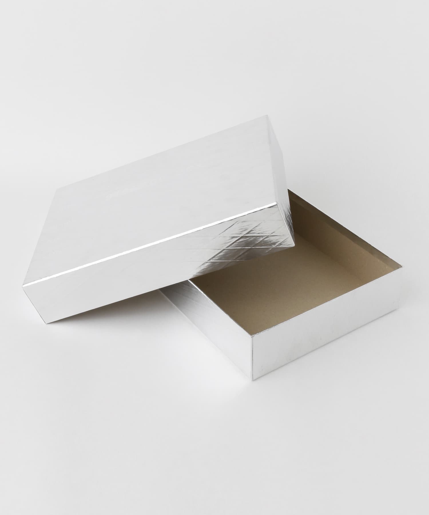 岩嵜紙器　Baggage Box alm A4