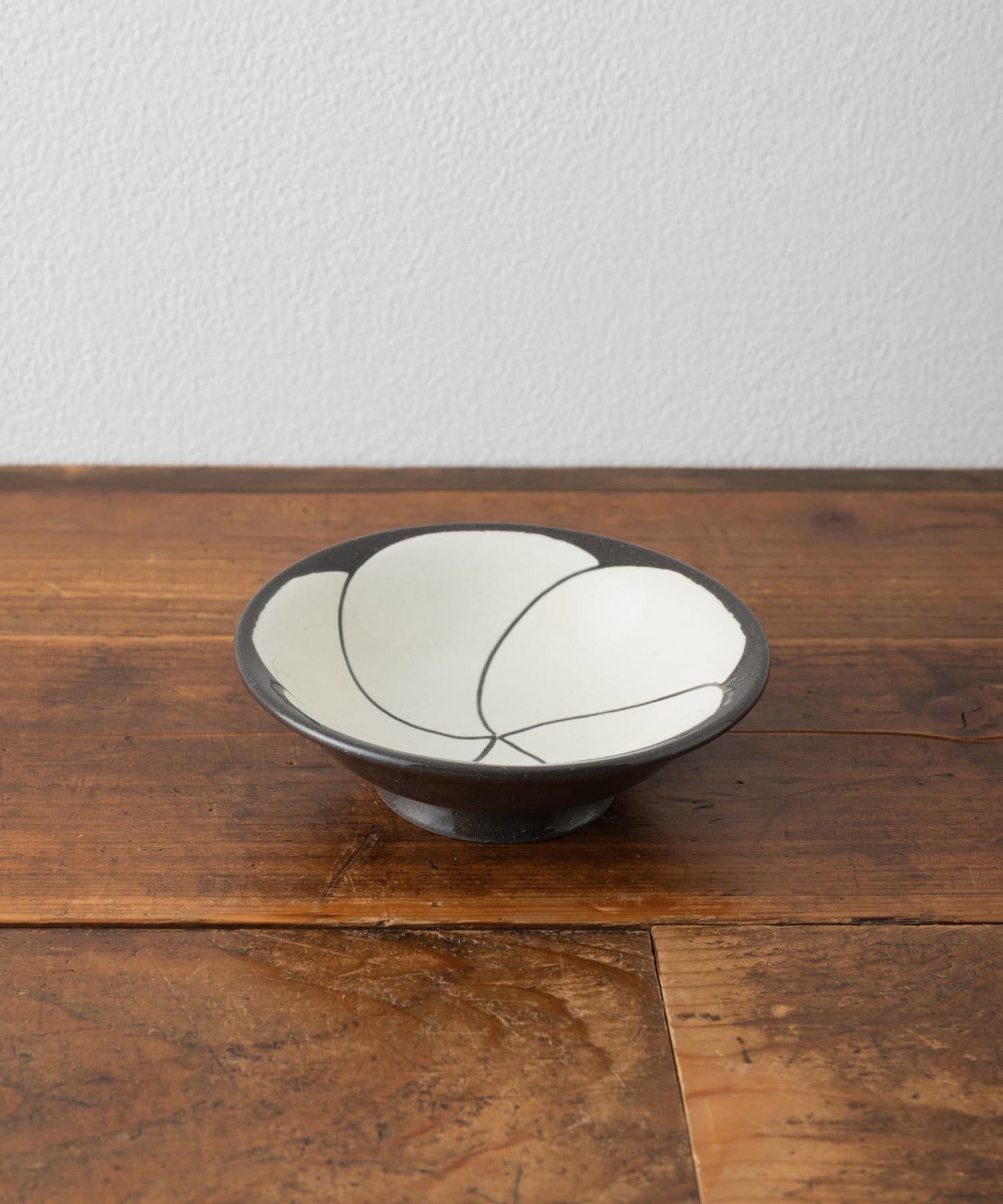 利左エ門窯　NEZIRI・梅 平小付