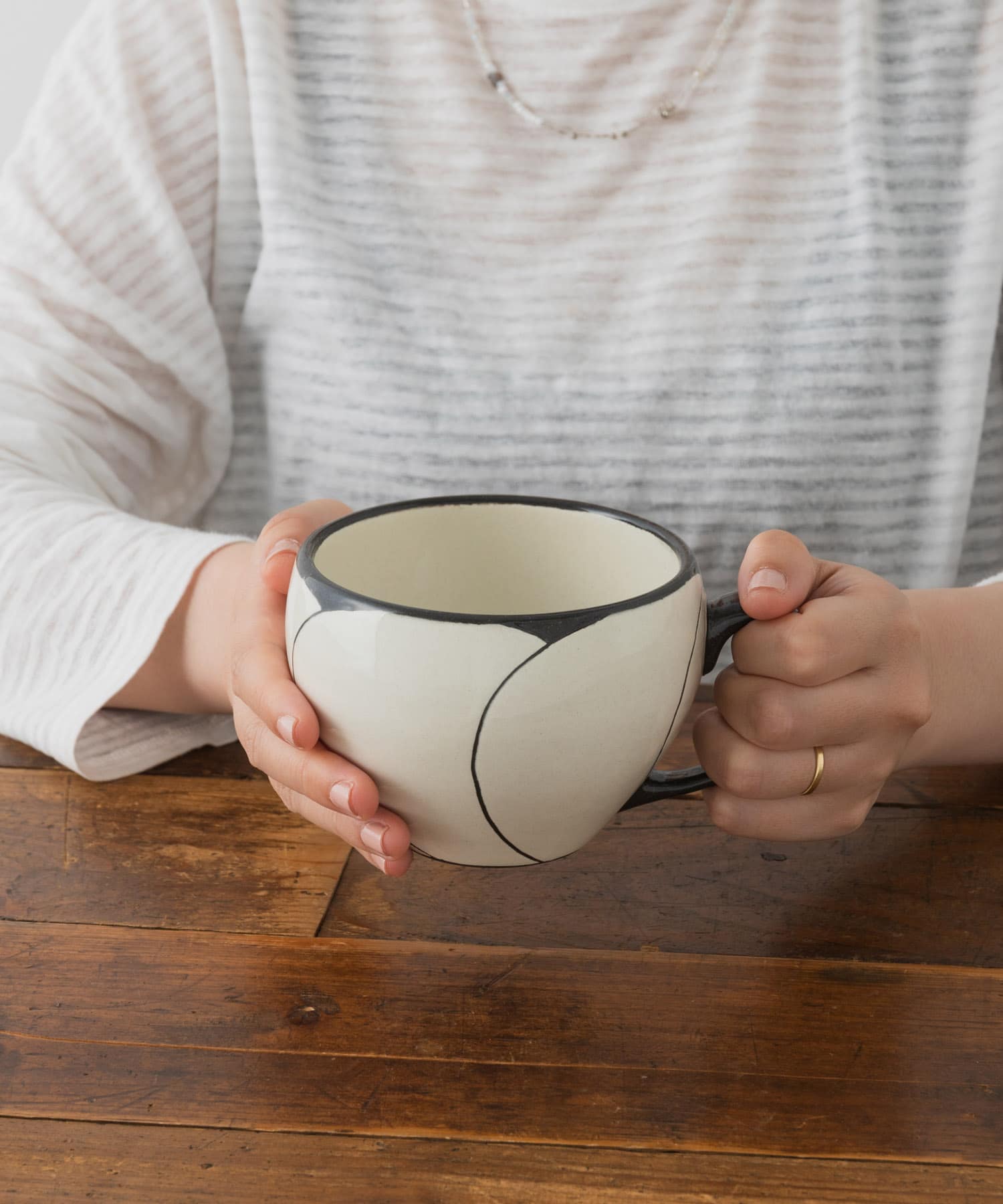 利左エ門窯　NEZIRI・梅 (特大)スープマグ - 0