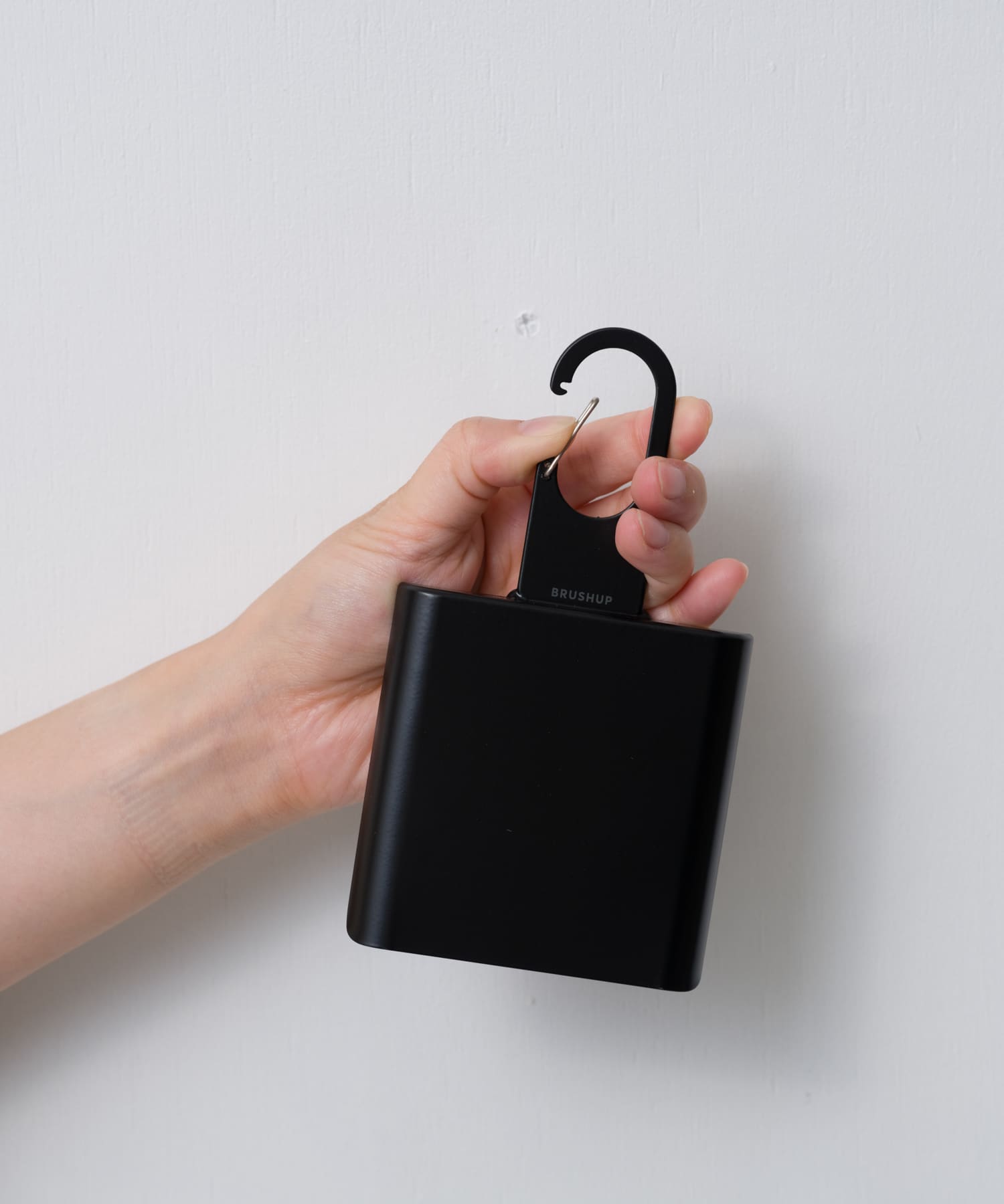 友安製作所　CARABINER ちりとり 黒 0