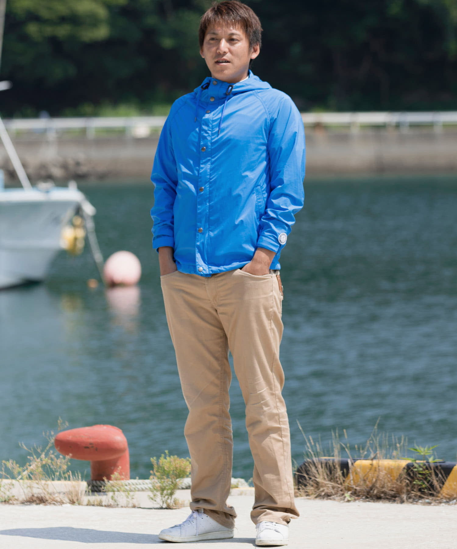 BLUE