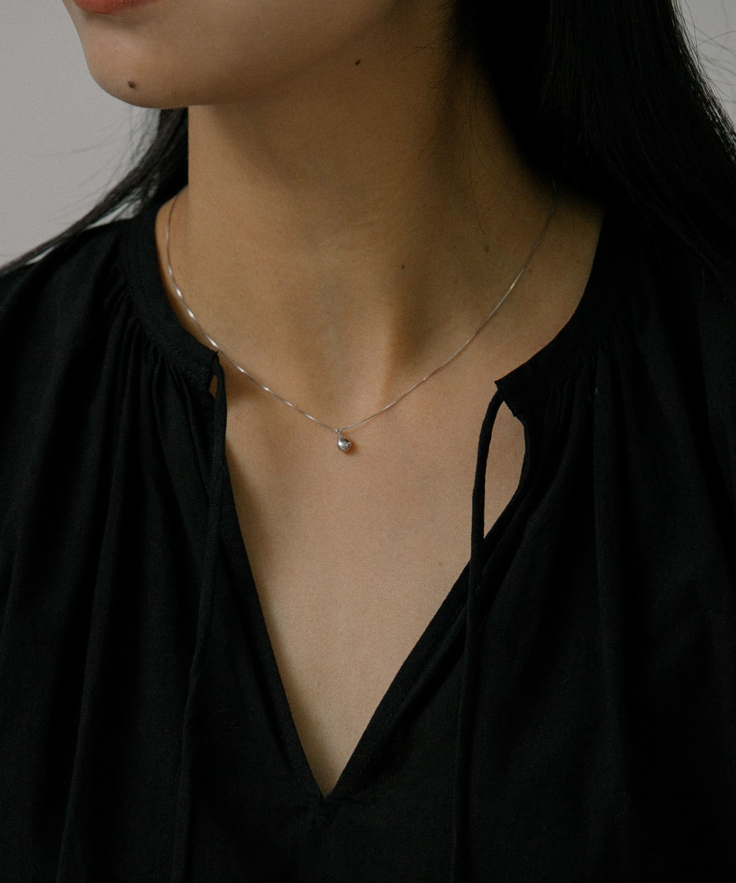 ff by decor urban research　シズクネックレス WG WhiteGold -