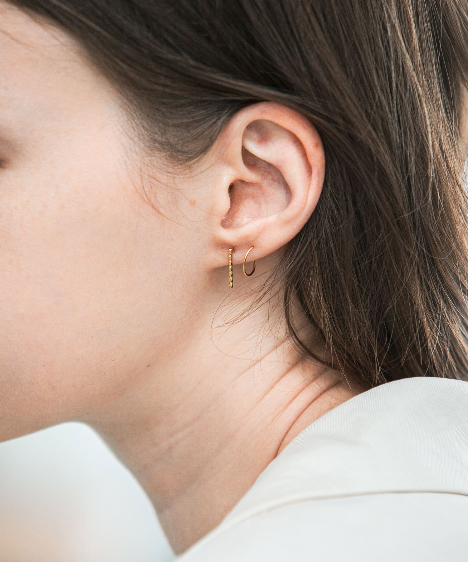 decor『デコール』　18K DesignTwistPierce Gold -