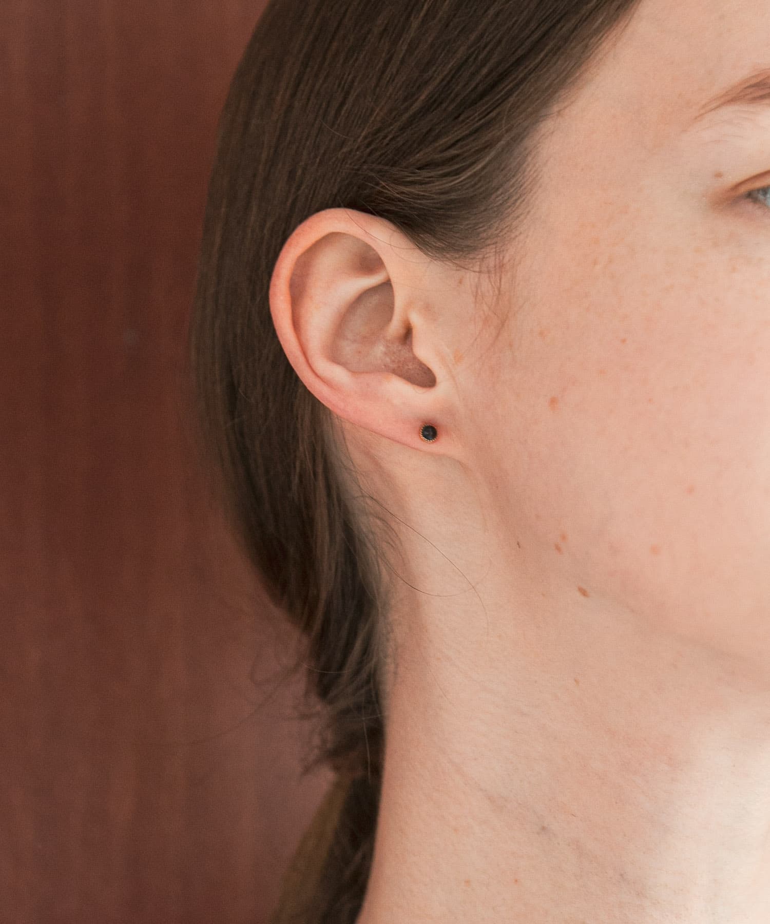 ff by decor urban research　ストーンピアス ブルーロンドン -